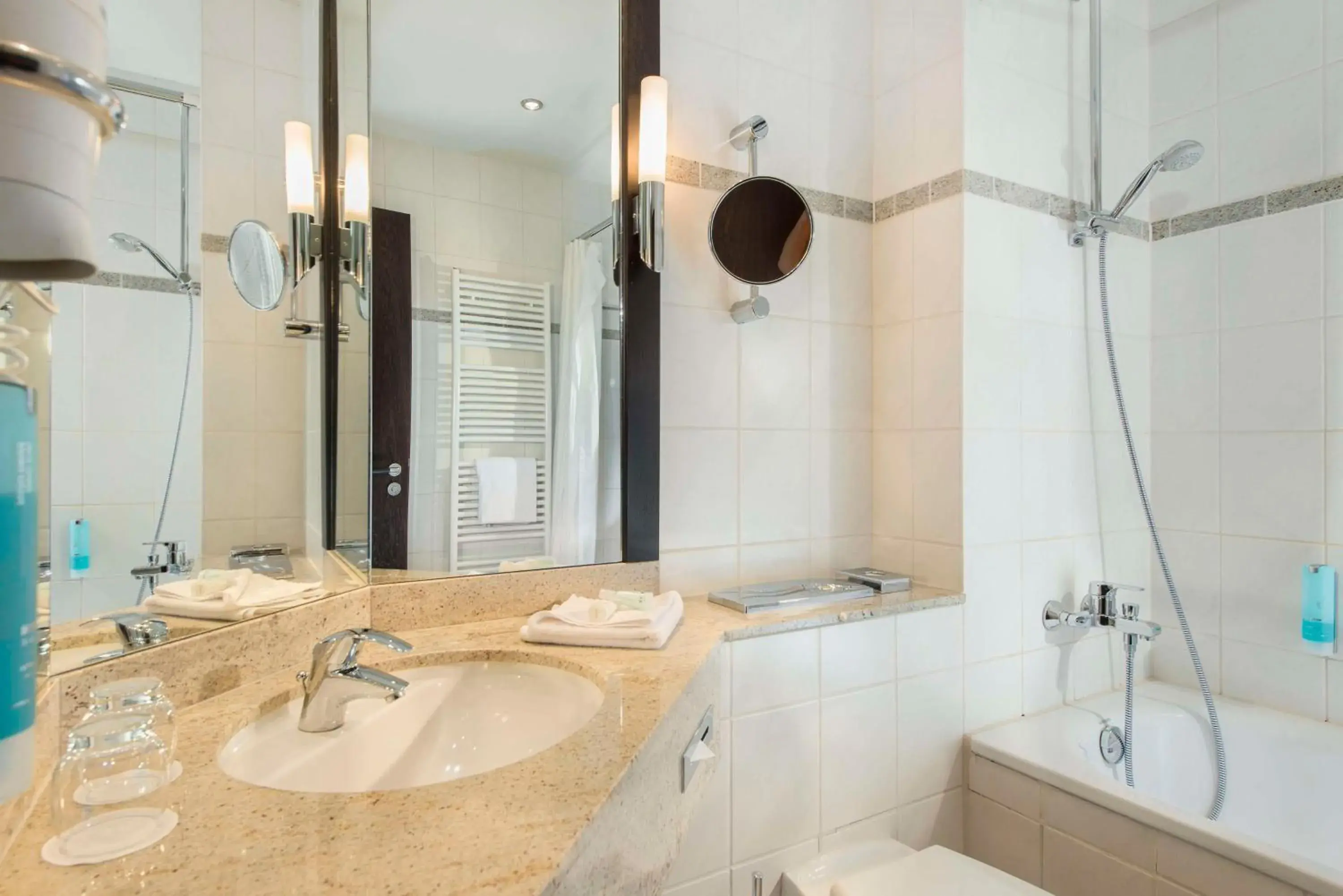 Bathroom in Best Western Soibelmanns Lutherstadt Wittenberg Bathroom in Best Western Soibelmanns Lutherstadt Wittenberg