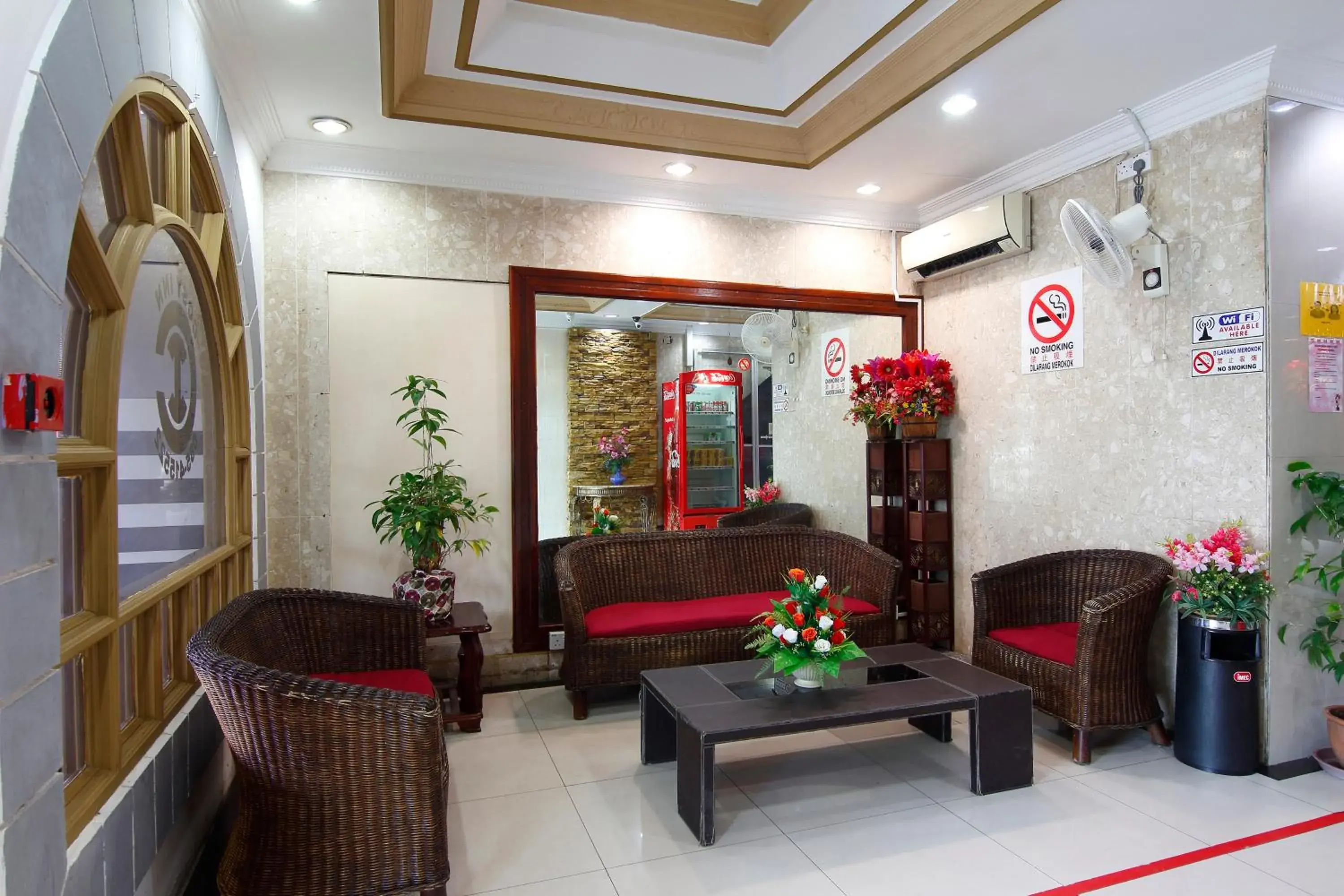 Property building in Cosy Inn Property building in Cosy Inn