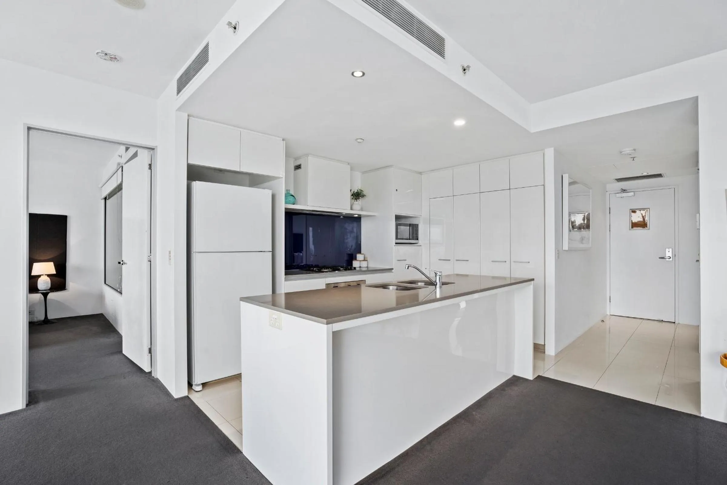 Kitchen or kitchenette in Circle on Cavill - QStay