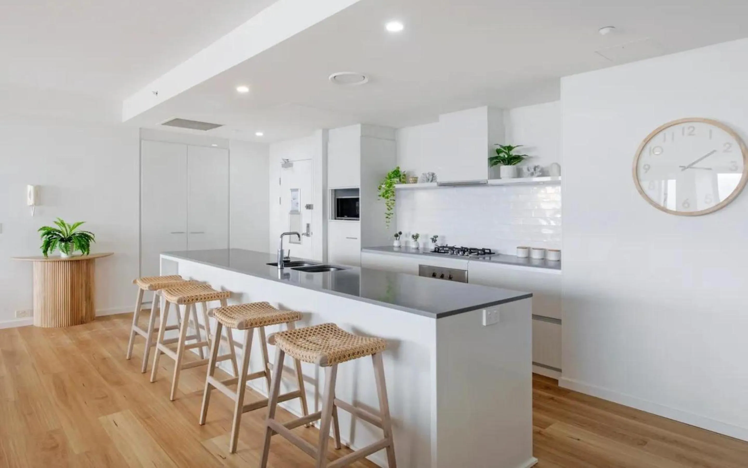 Kitchen or kitchenette in Circle on Cavill - QStay