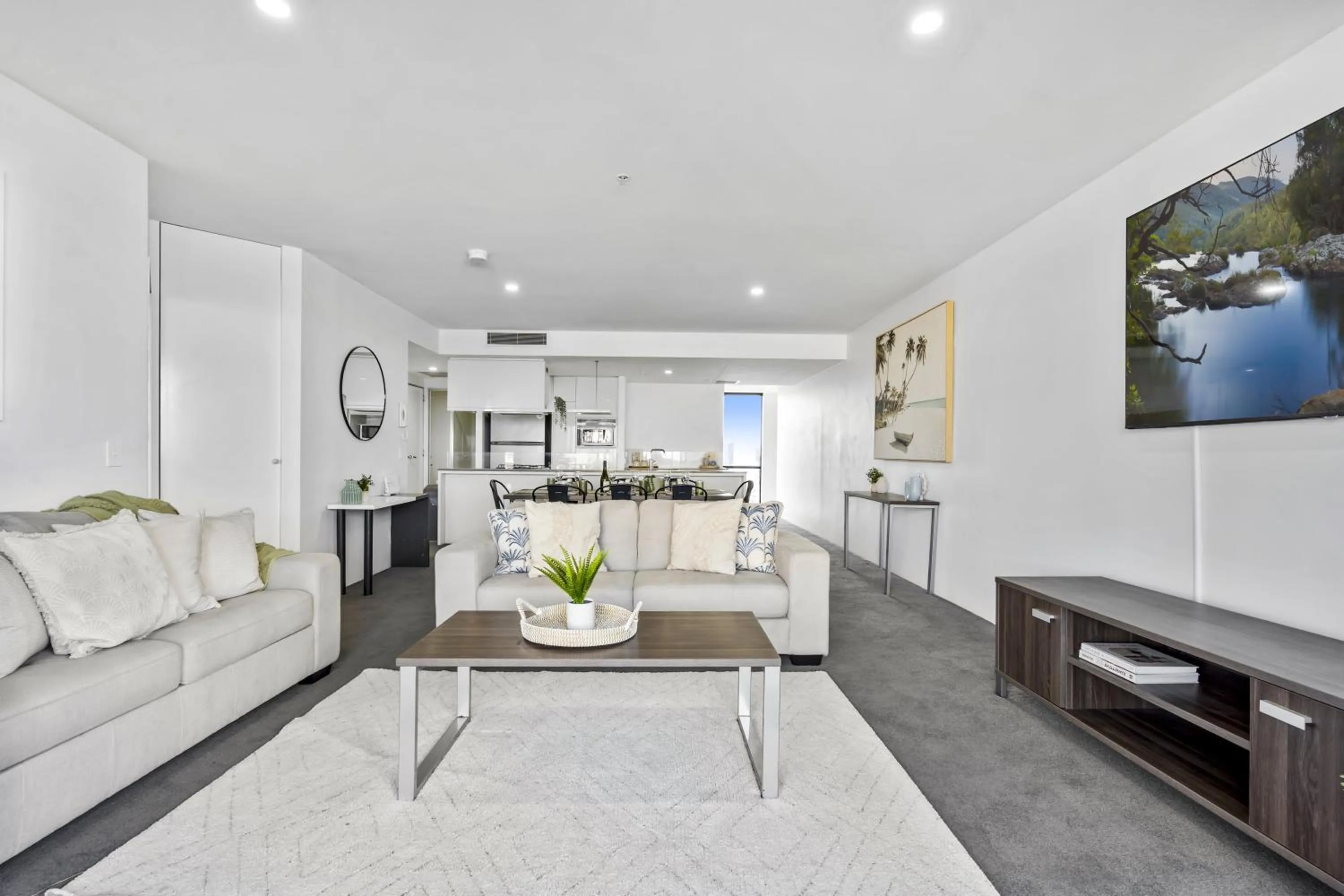 Living room in Circle on Cavill - QStay