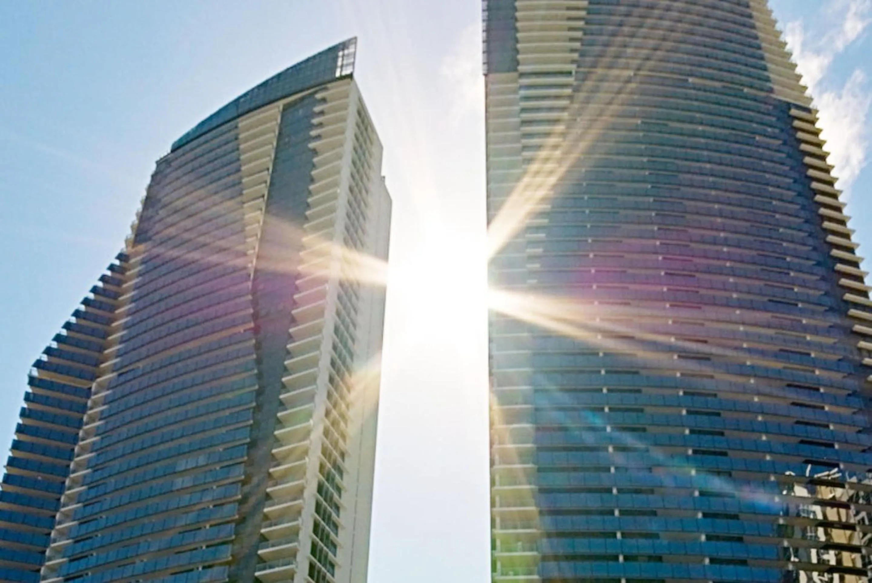 Circle on Cavill - QStay