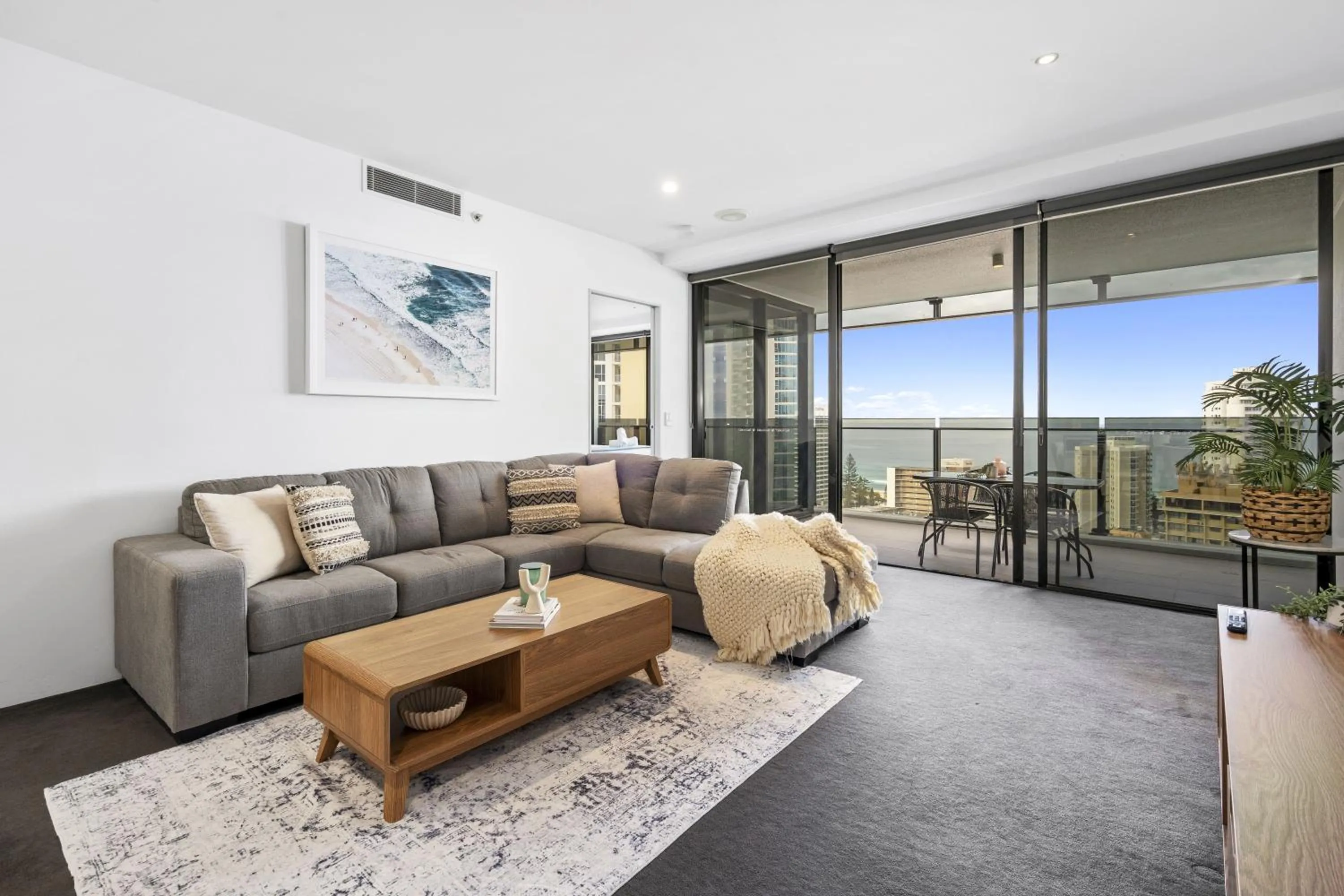 Living room in Circle on Cavill - QStay