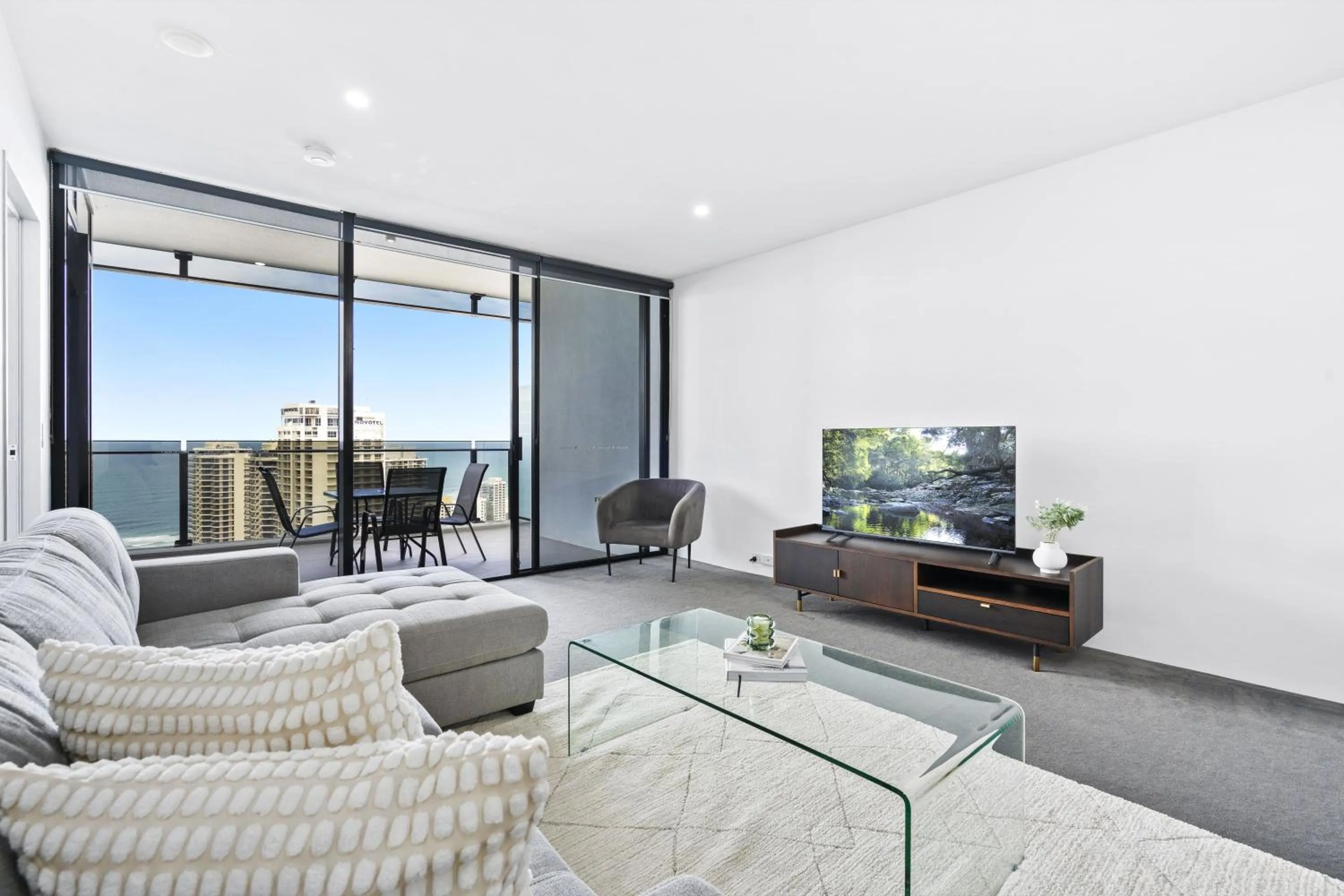 Living room in Circle on Cavill - QStay