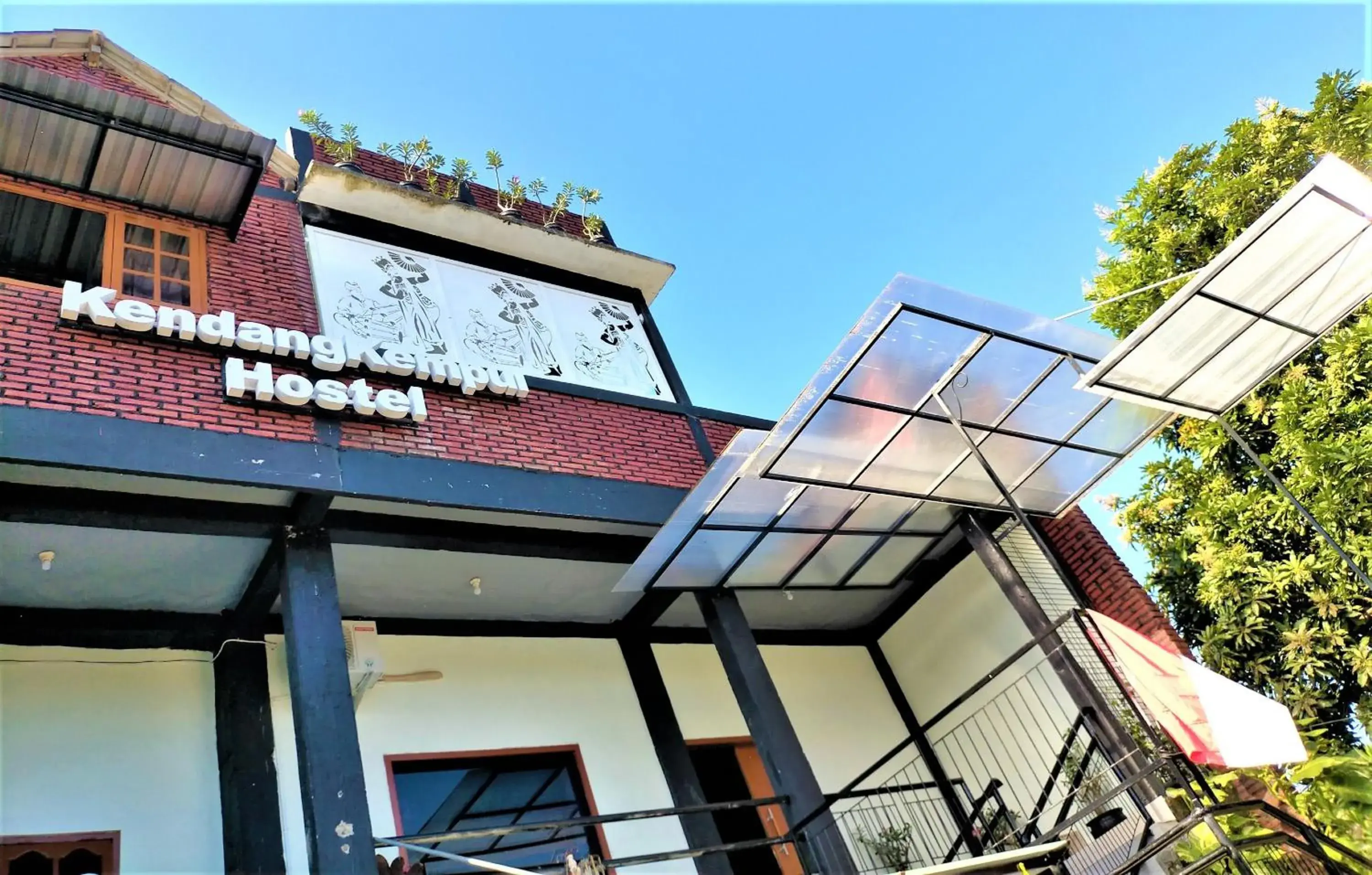 Property building in Kendang Kempul Hostel Property building in Kendang Kempul Hostel