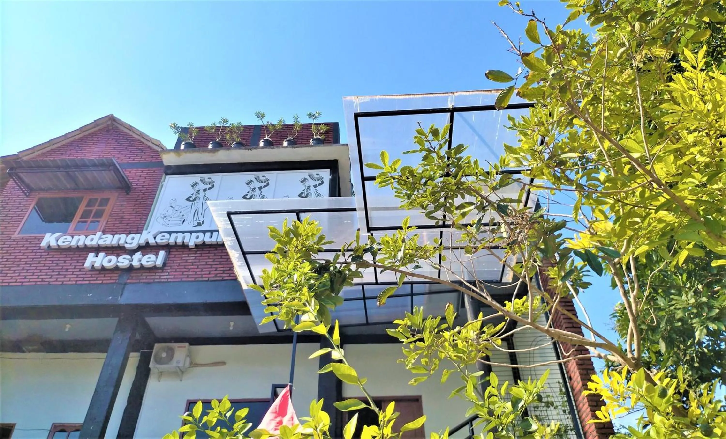 Property building in Kendang Kempul Hostel