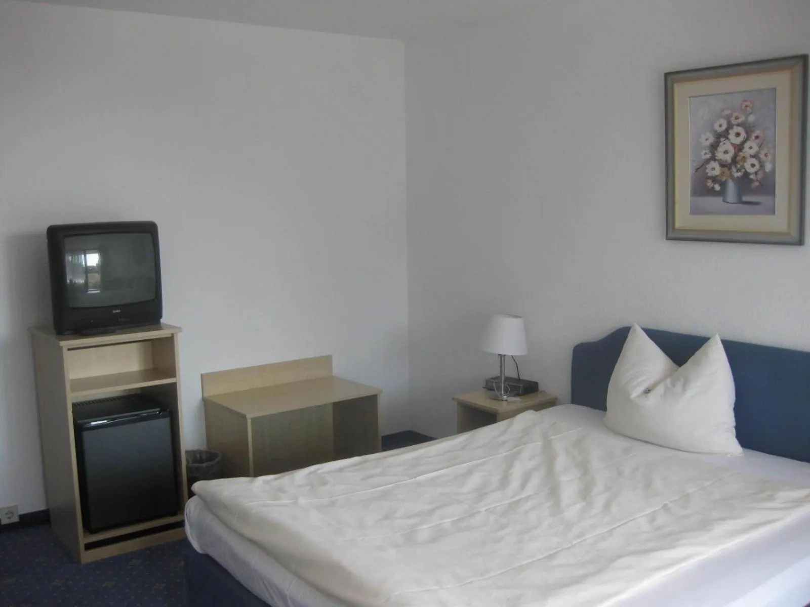 Photo of the whole room, Bed in HAK Hotel am Klostersee