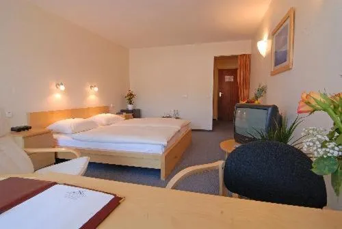 Photo of the whole room, Bed in HAK Hotel am Klostersee