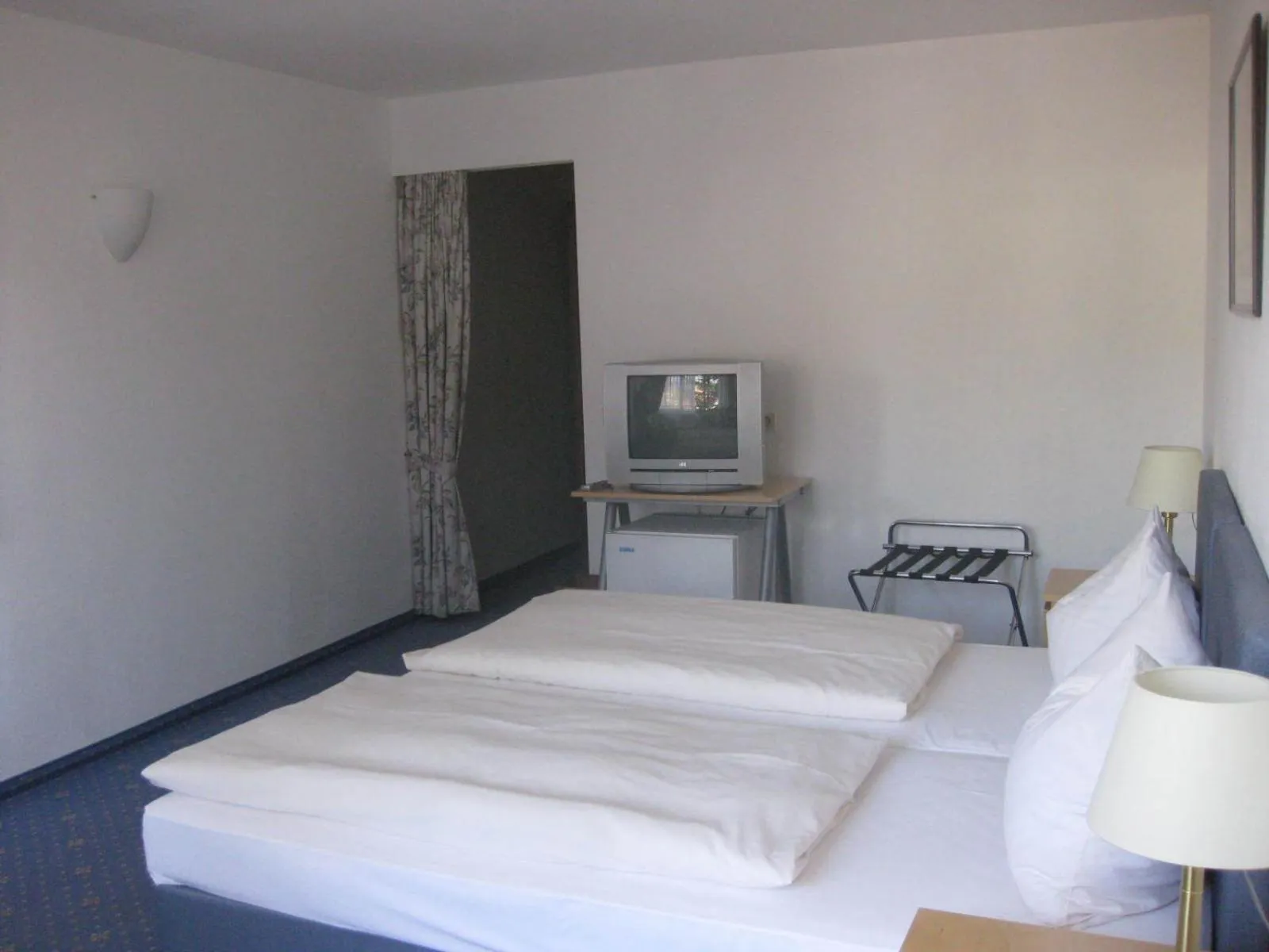 Photo of the whole room, Bed in HAK Hotel am Klostersee