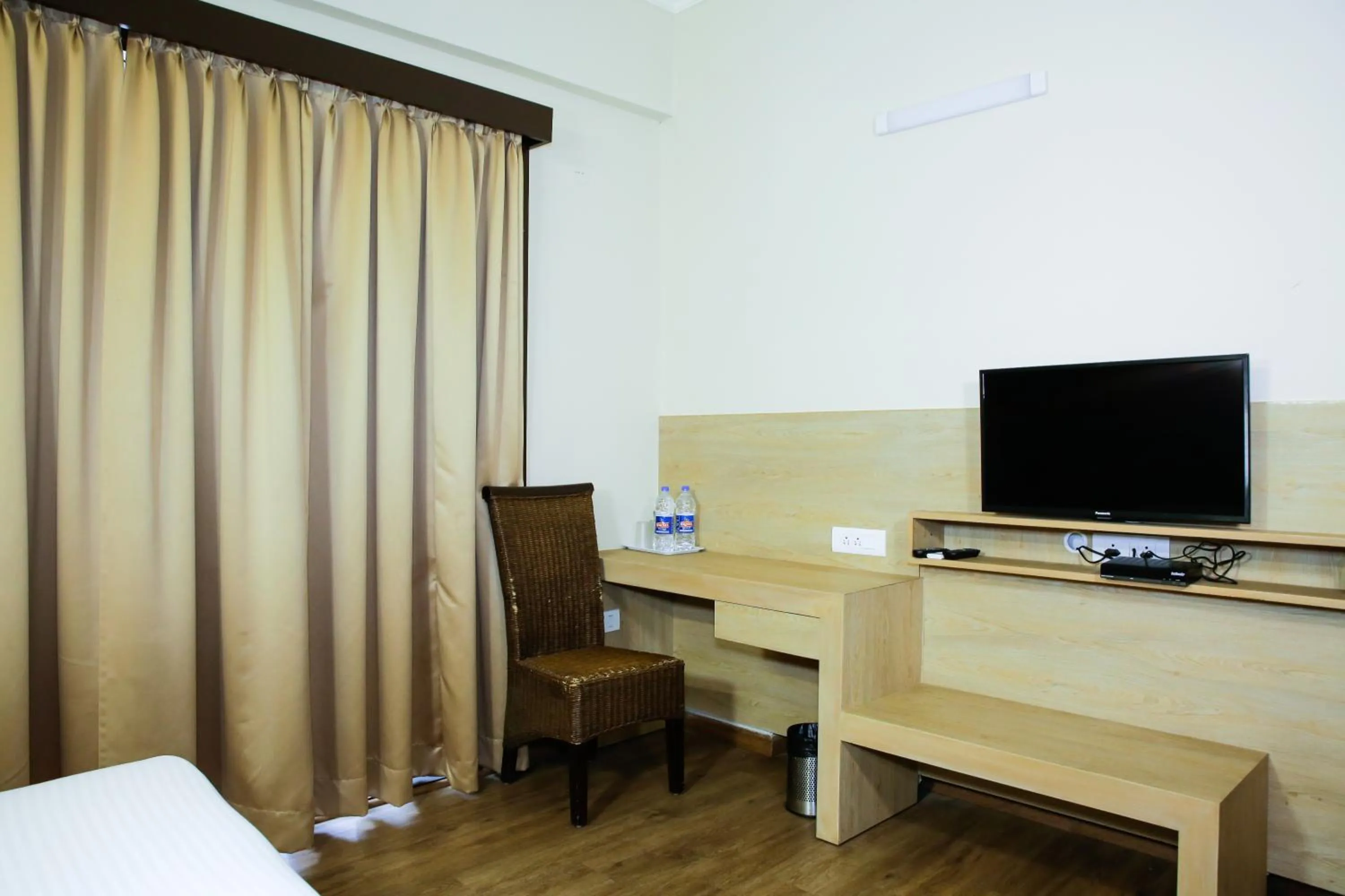 TV and multimedia, Bed in Transtree Brookefields - Corporate Stays