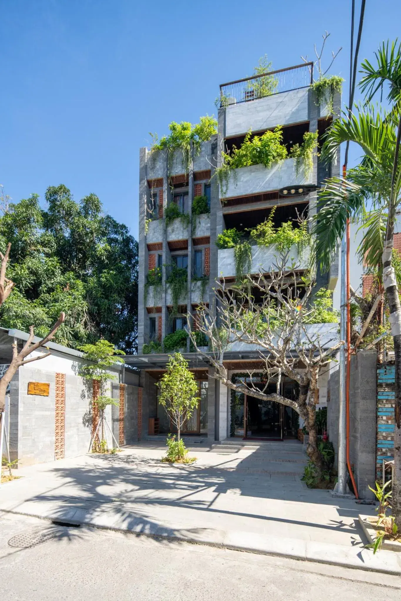 Property building in VernalHome Boutique Danang Property building in VernalHome Boutique Danang