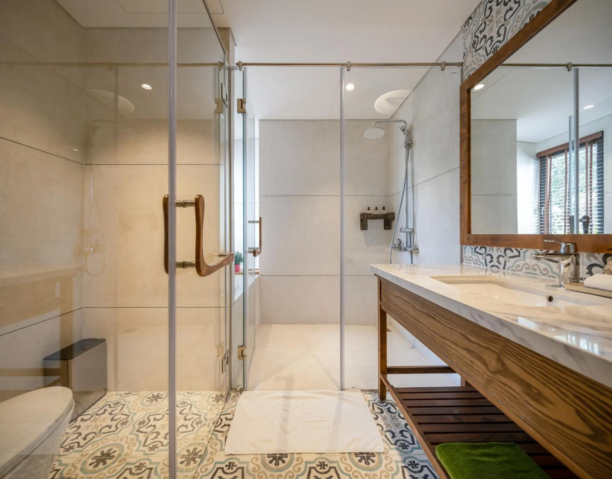 Toilet in VernalHome Boutique Danang