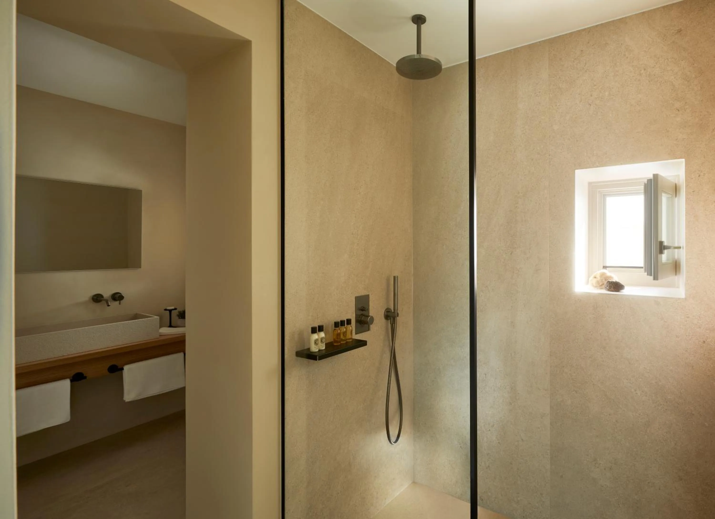 PAROCKS Luxury Hotel & Spa