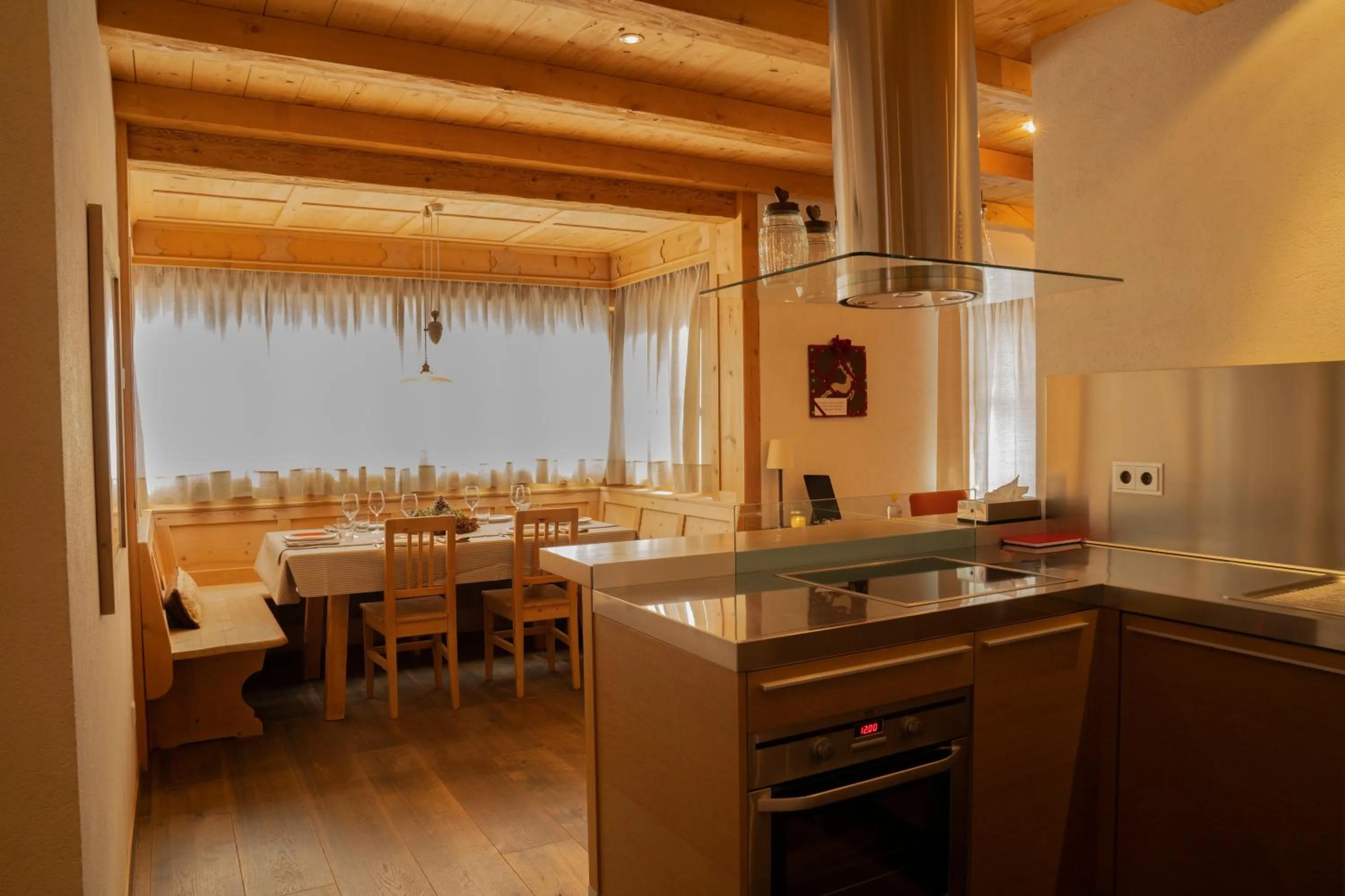 Kitchen or kitchenette in Chalet Corvara