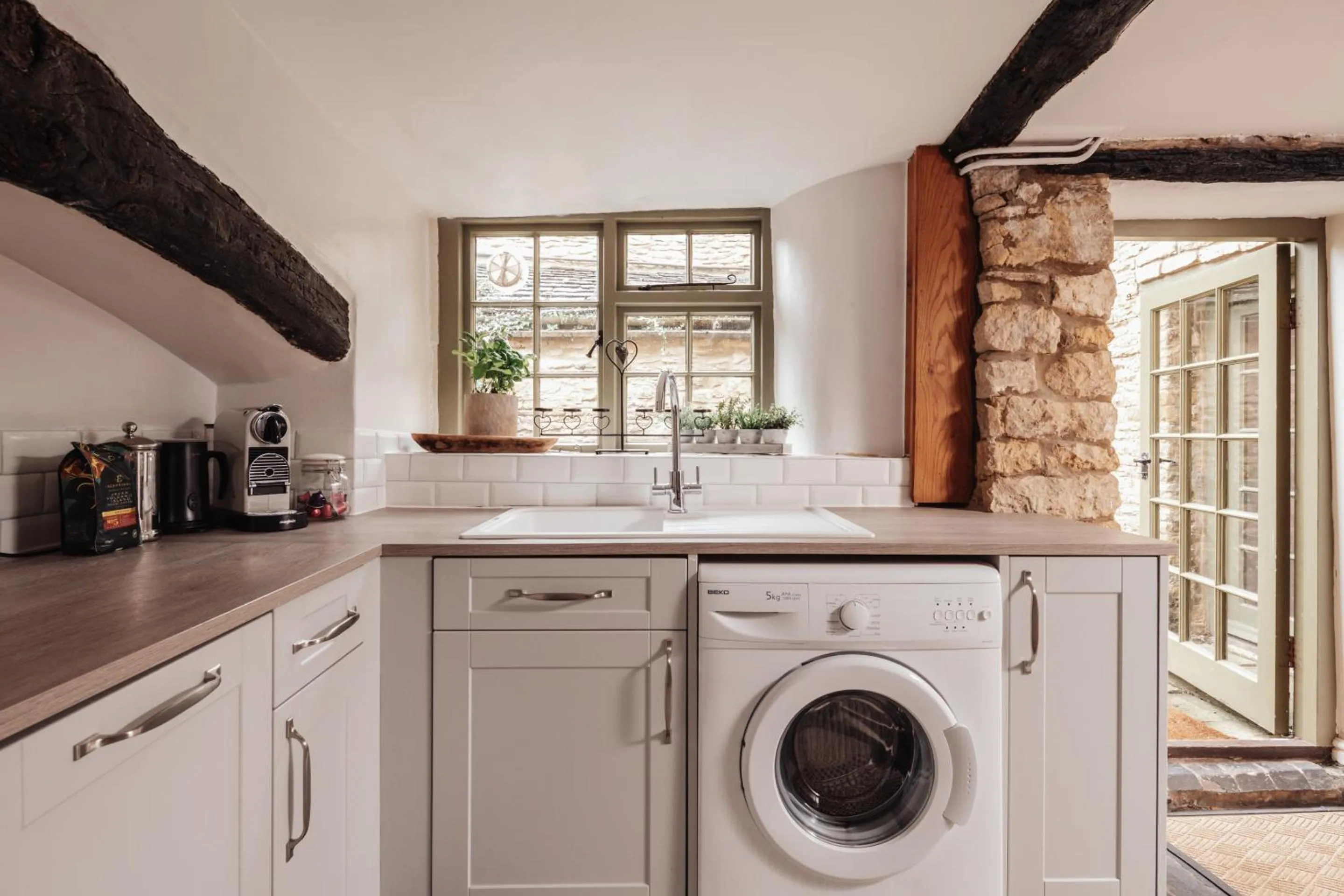 Kitchen or kitchenette in Coniston House