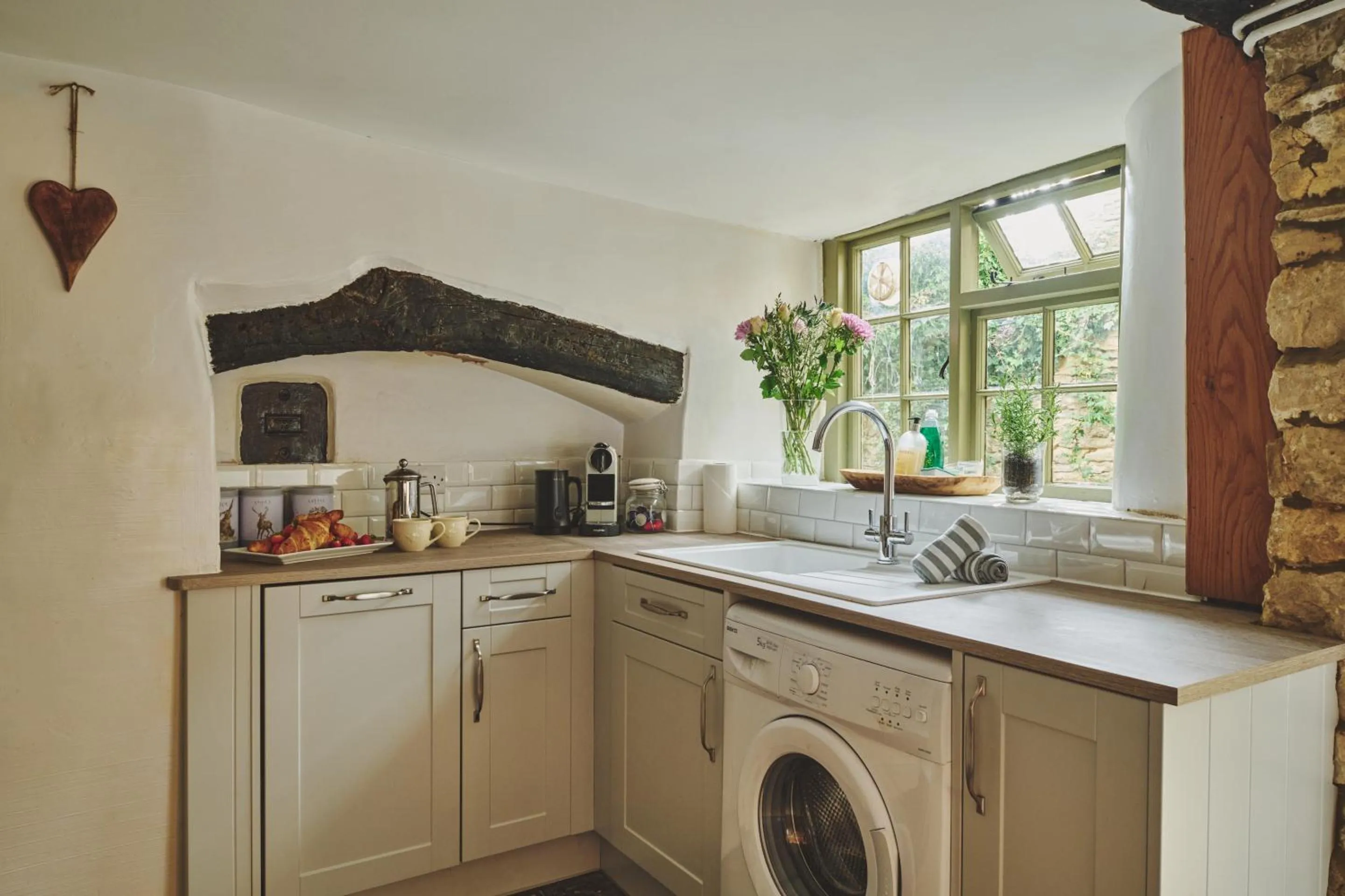 Kitchen or kitchenette in Coniston House - Eco Hot Tub