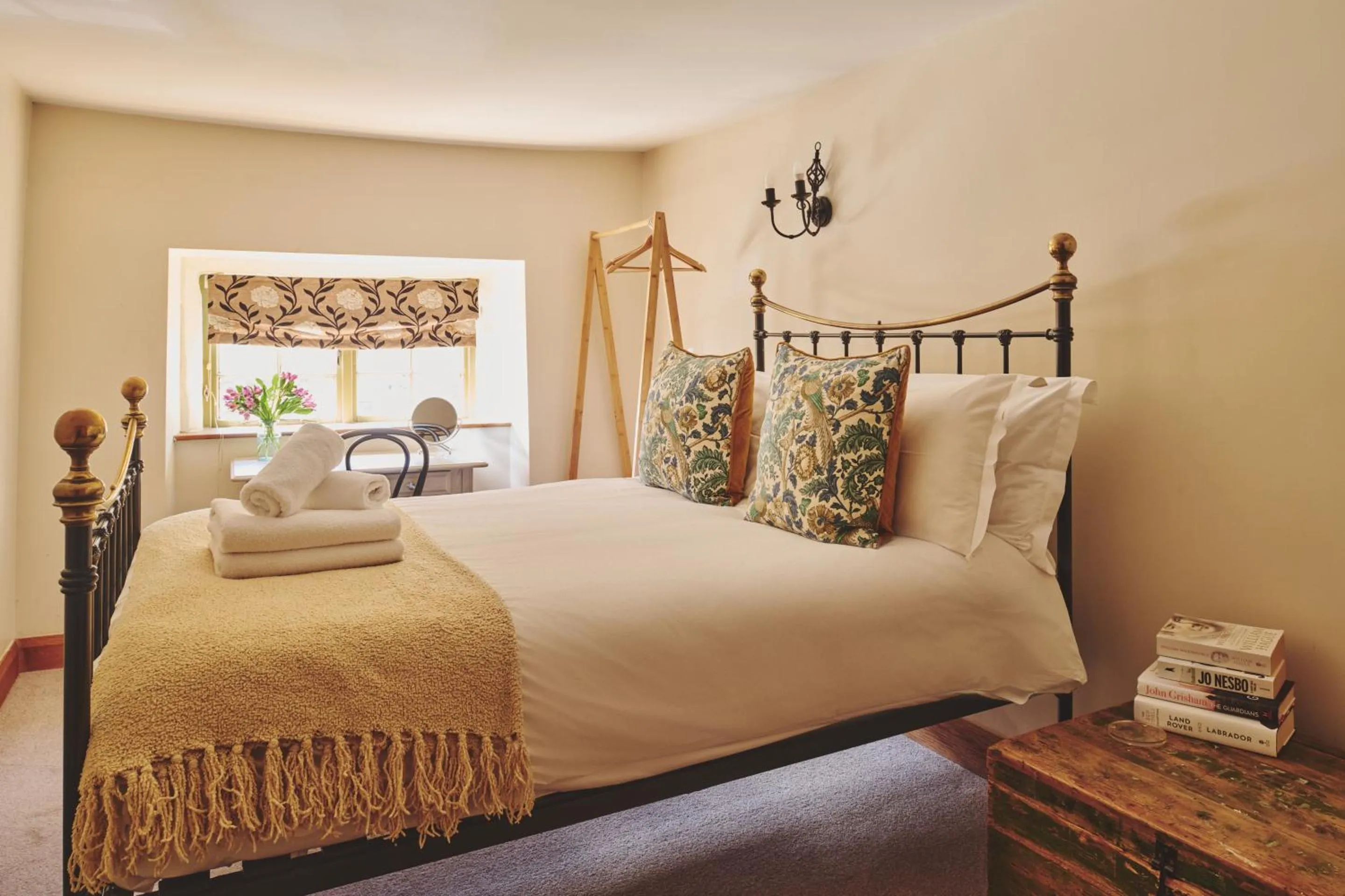 Bedroom, Bed in Coniston House - Eco Hot Tub