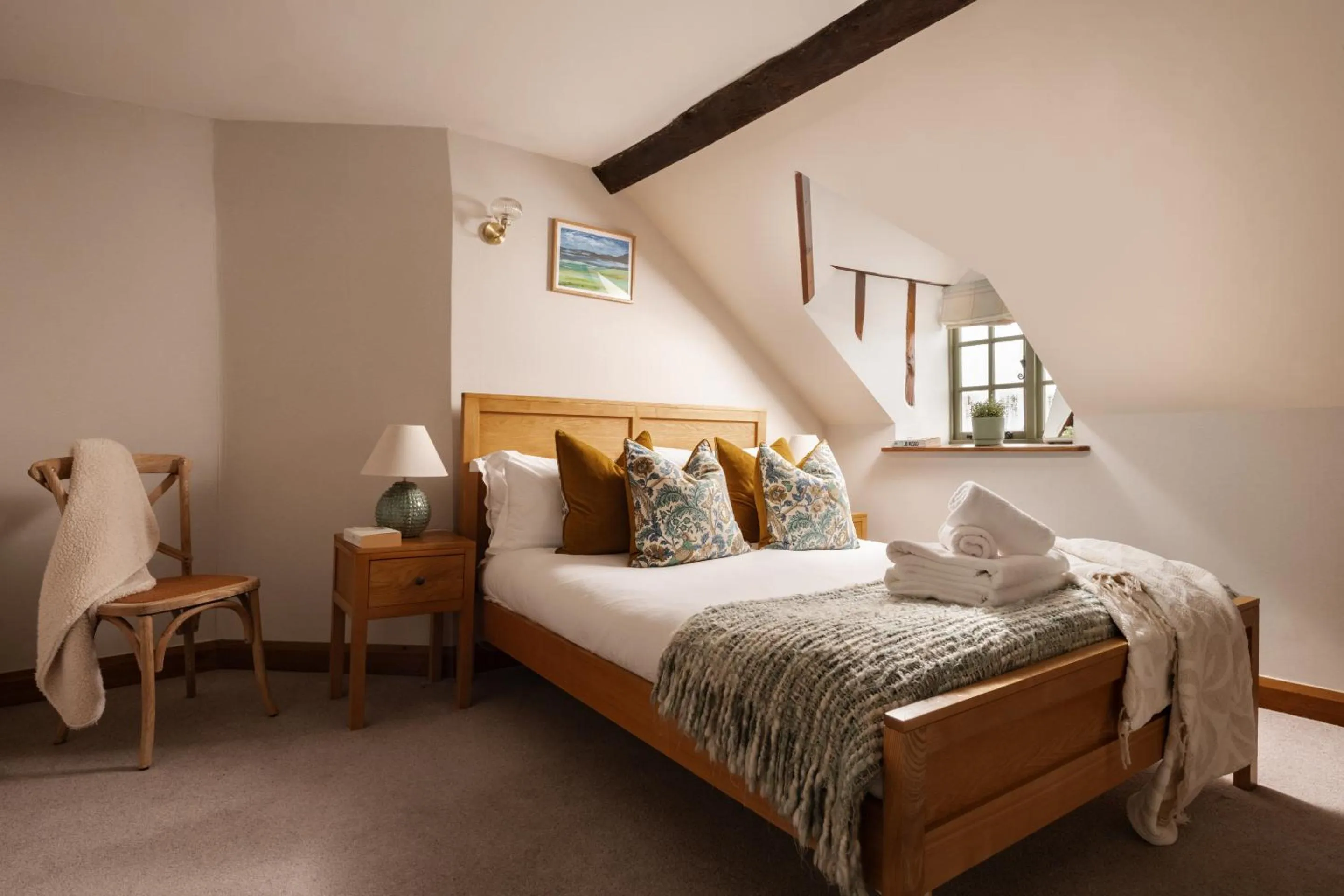 Bedroom, Bed in Coniston House