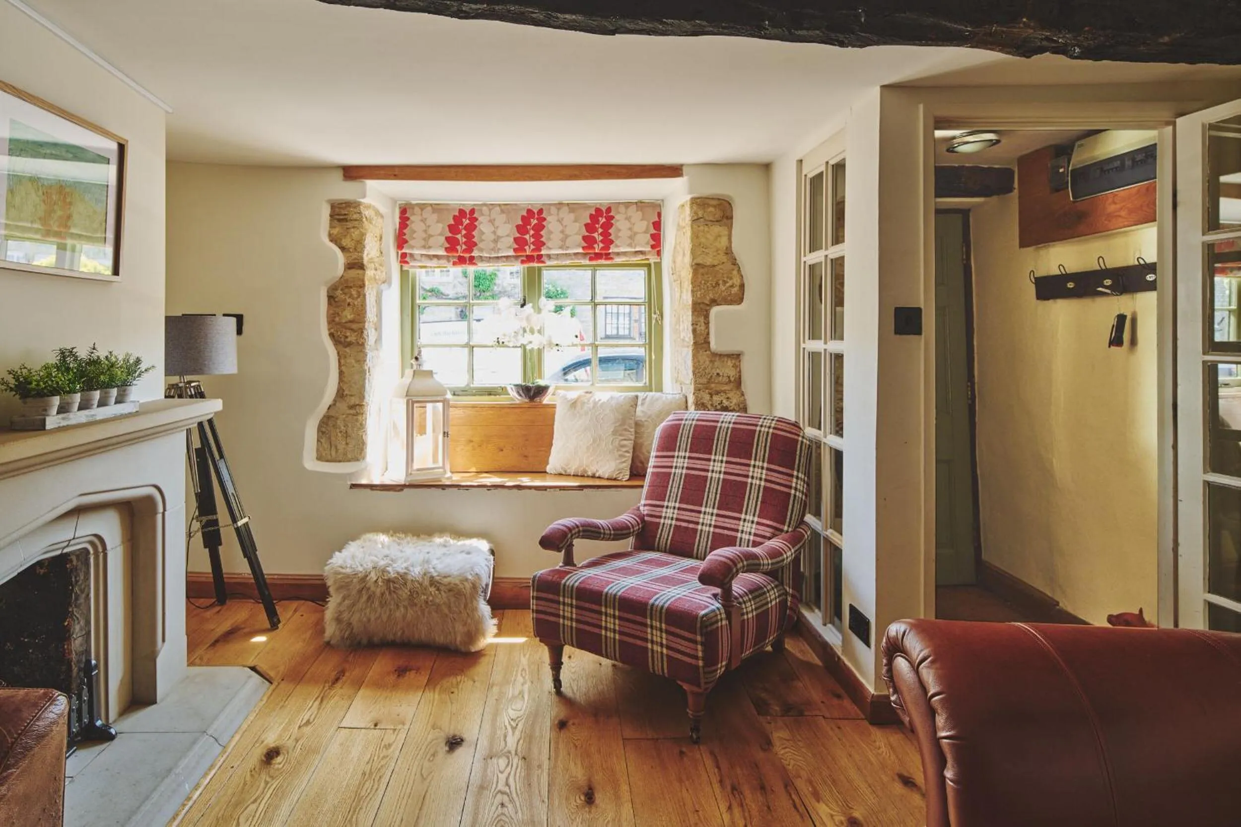 Living room in Coniston House - Eco Hot Tub