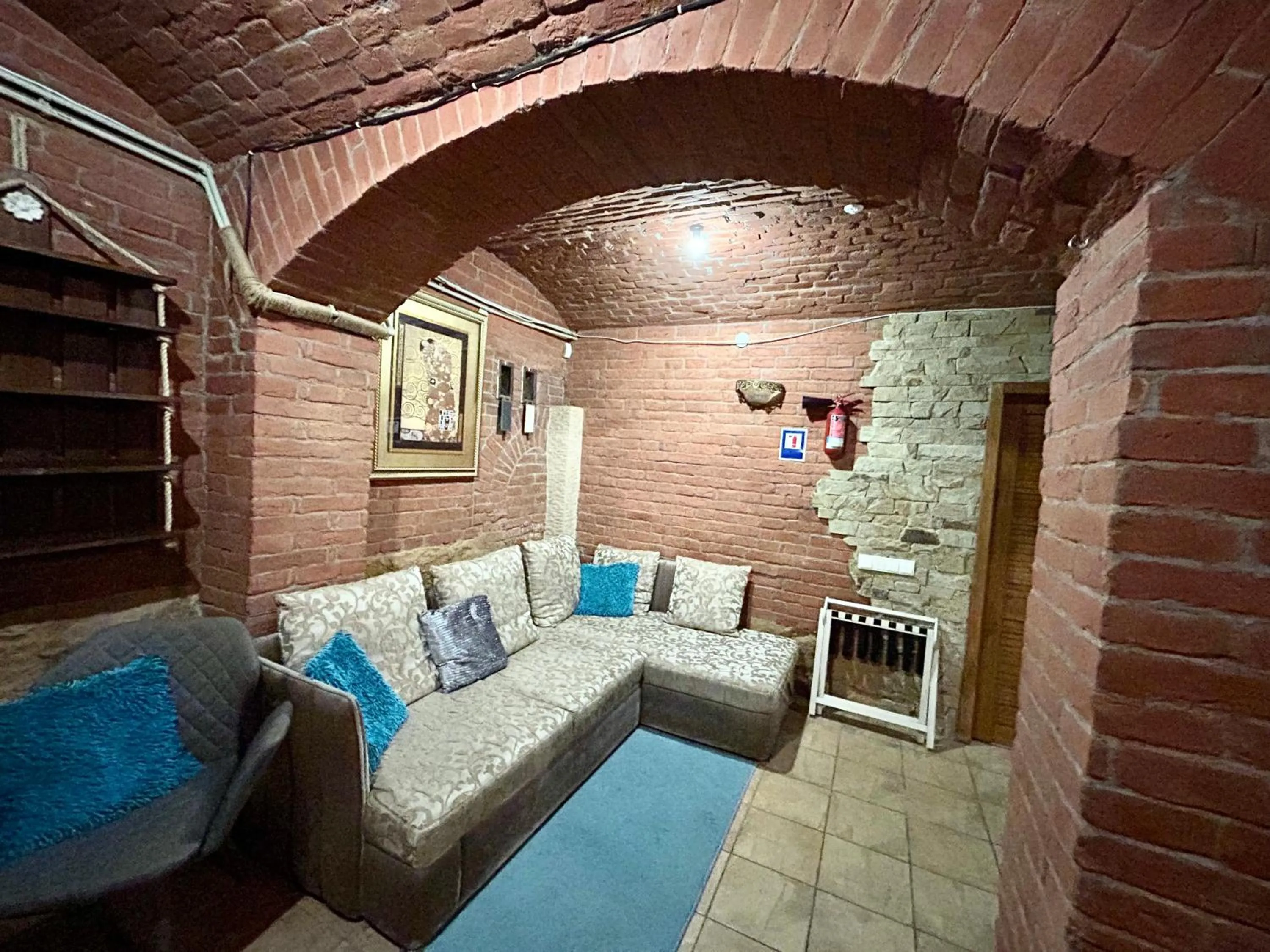 Photo of the whole room in Budget Family Hotel