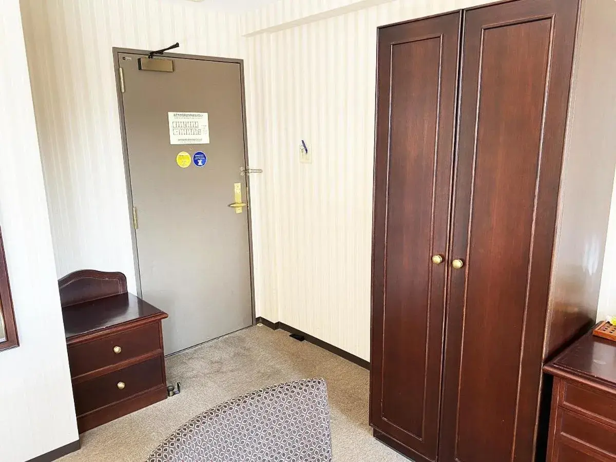 Smile Hotel Kitaasaka Smile Hotel Kitaasaka