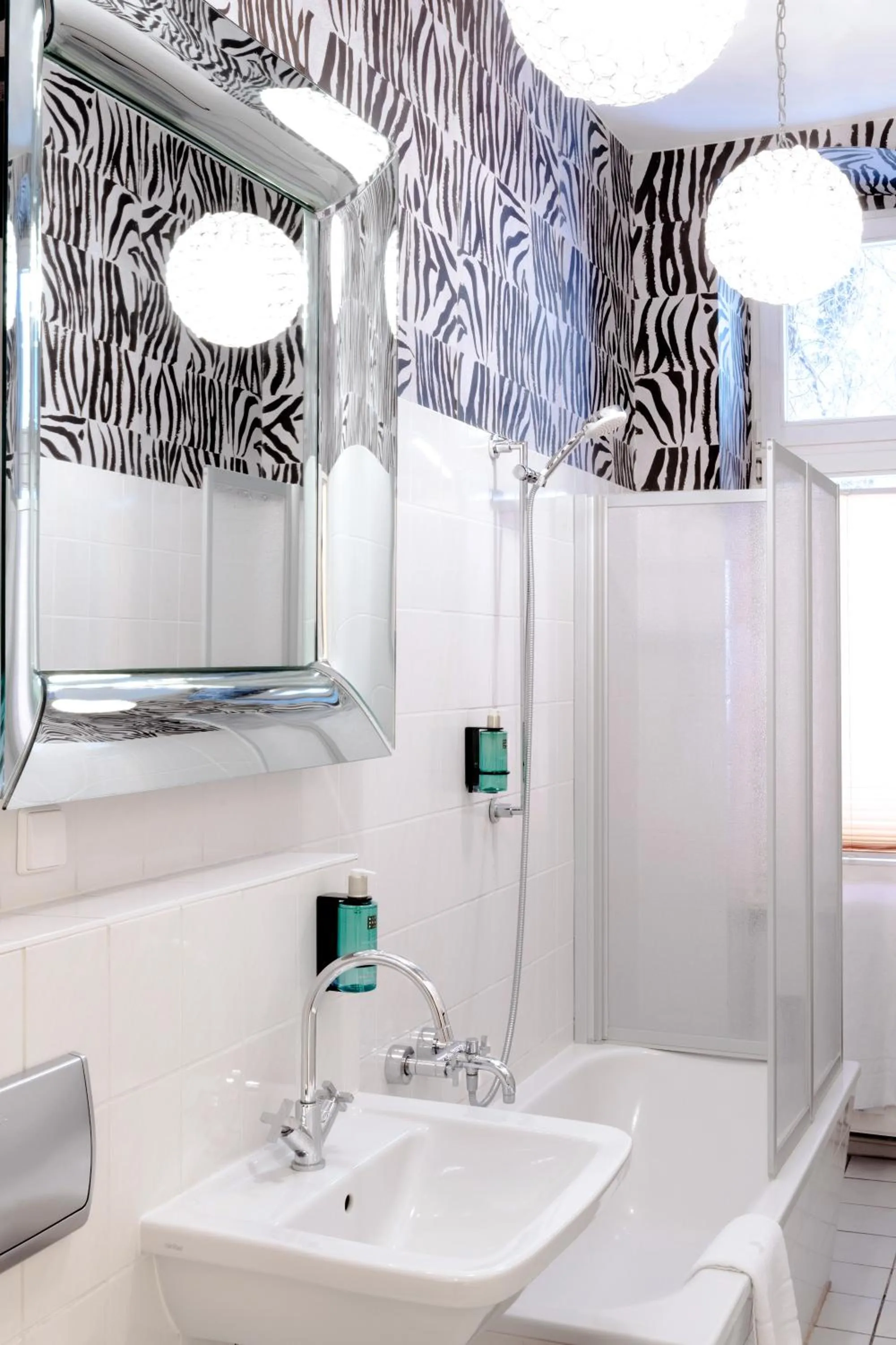 Shower in Hotel Adele am Alex