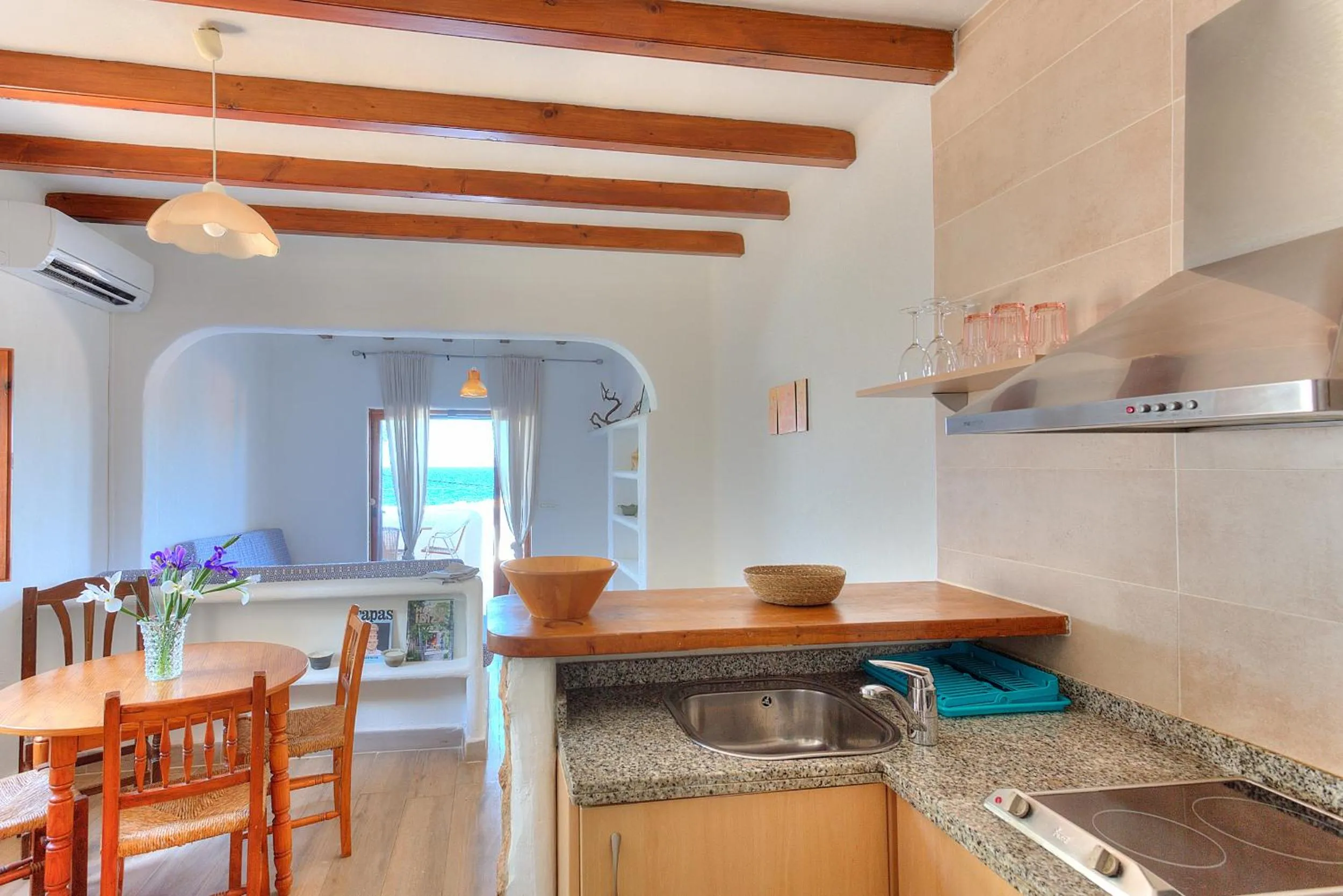 Kitchen or kitchenette in Apartmentos Nort