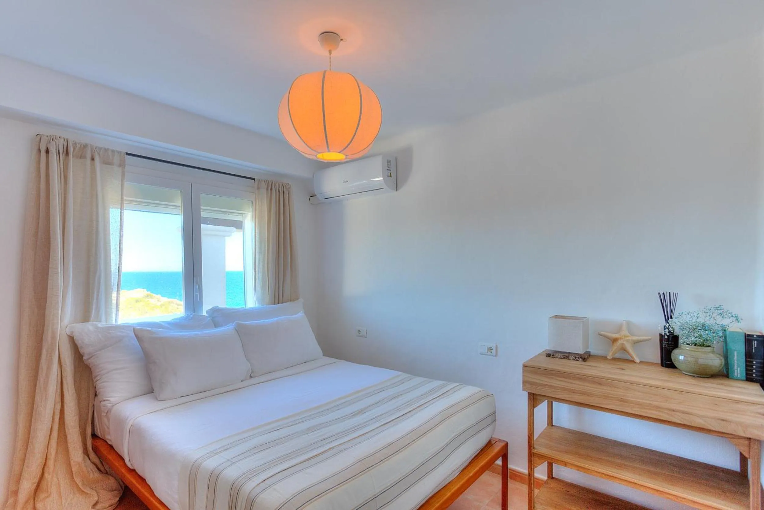 Bedroom, Bed in Apartmentos Nort