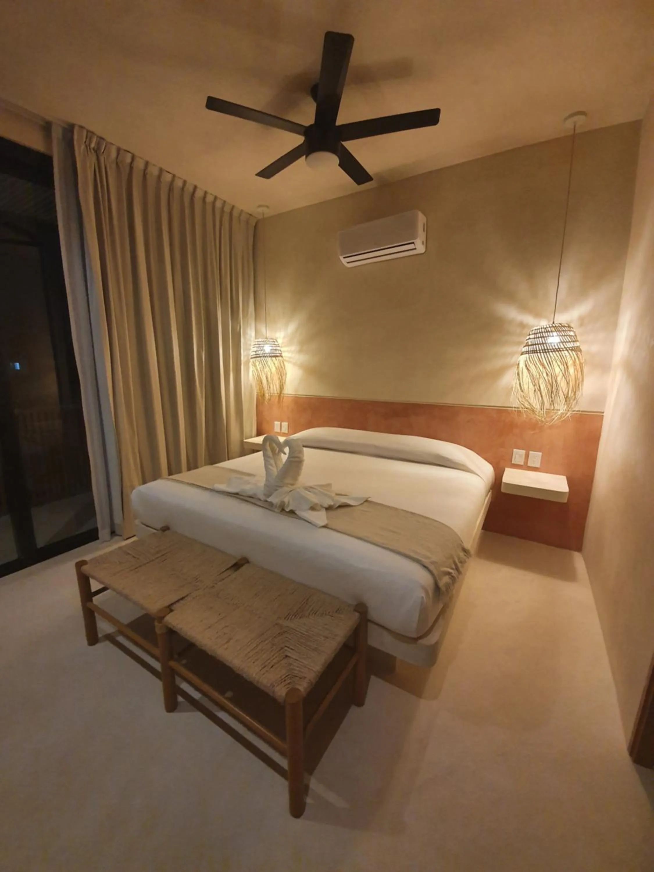 Bedroom, Bed in Casa Peregrino Holbox