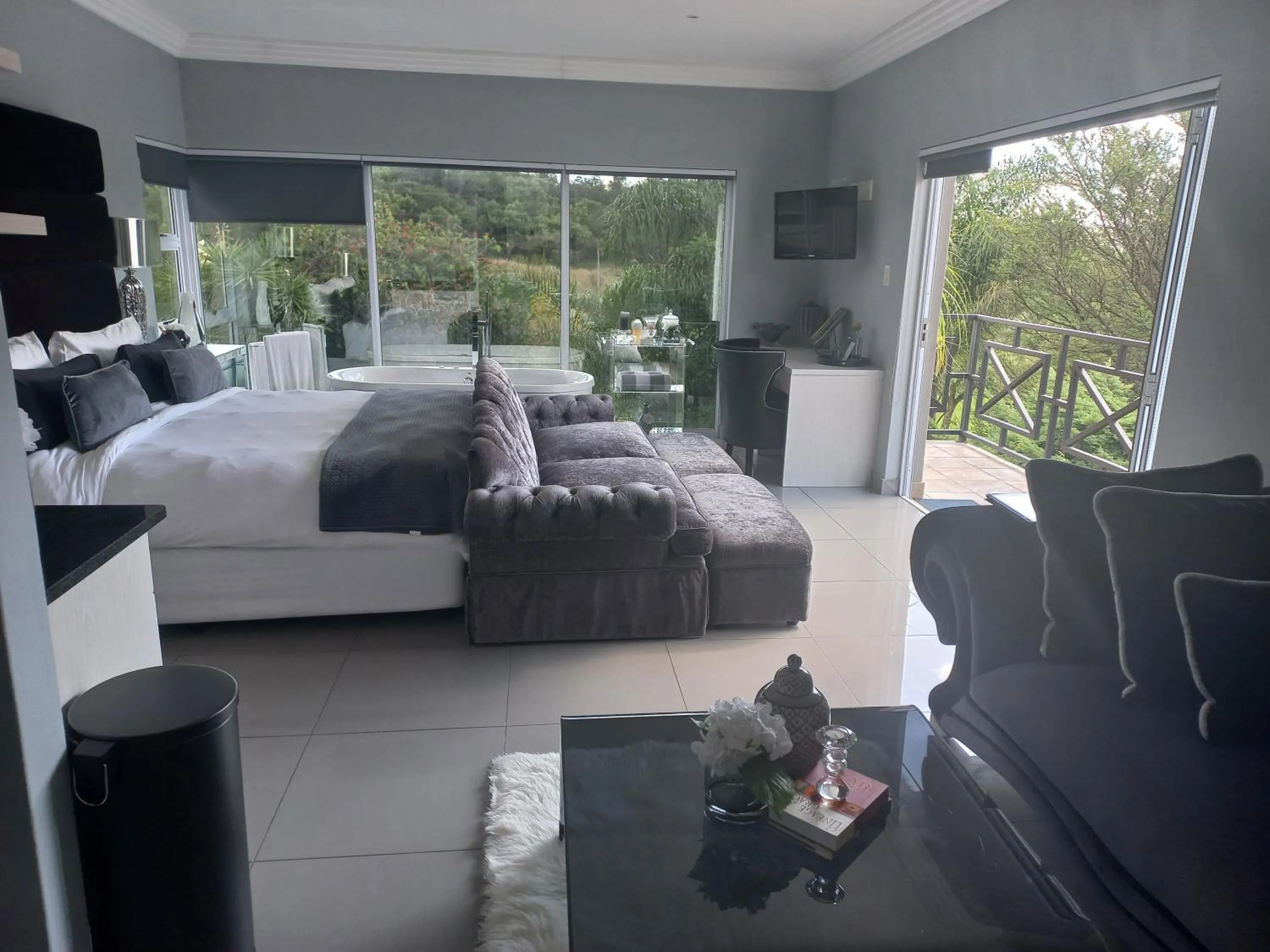 Bed in North Haven Country Estate