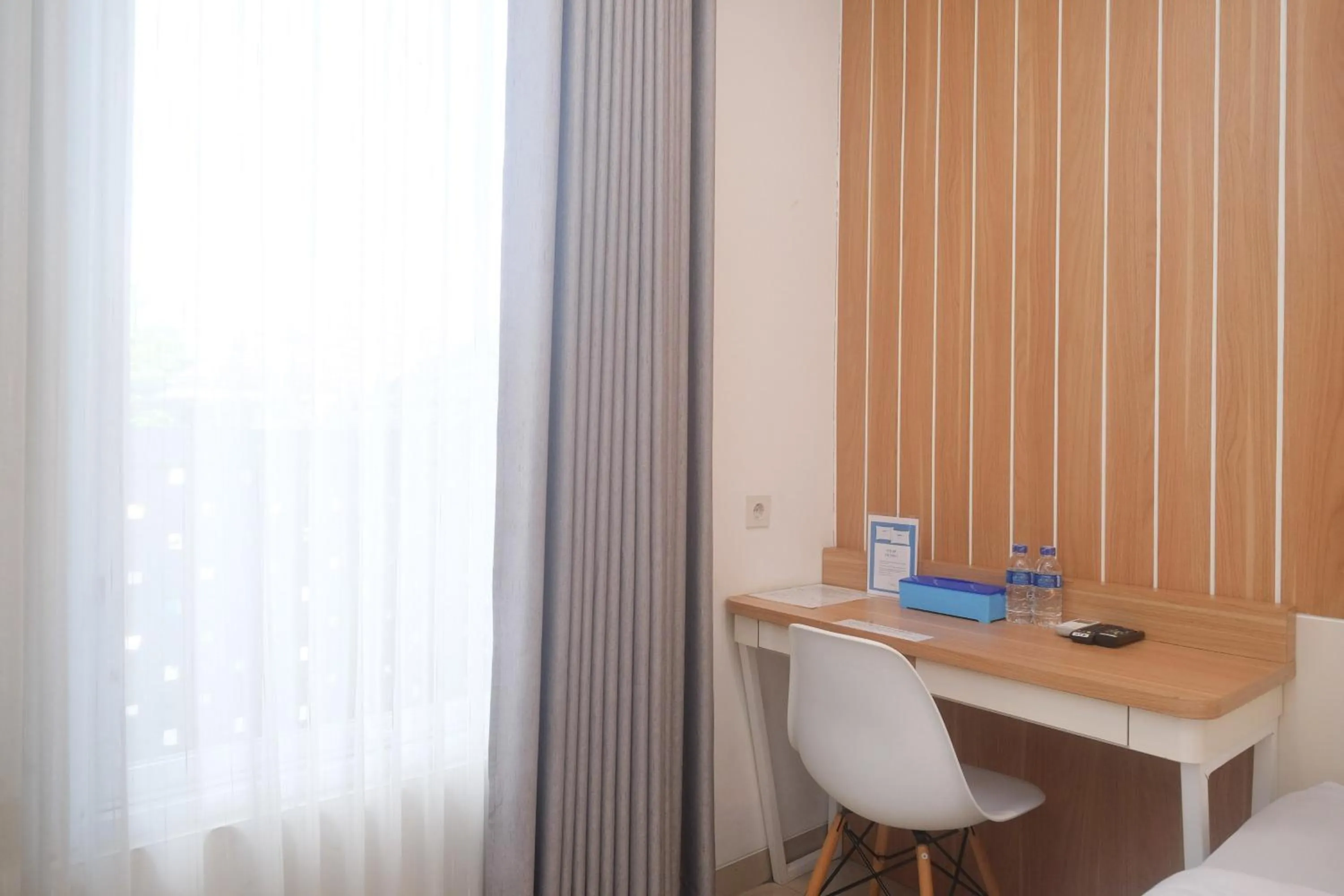 Seating area in Ngampilan Residence Yogyakarta Mitra RedDoorz