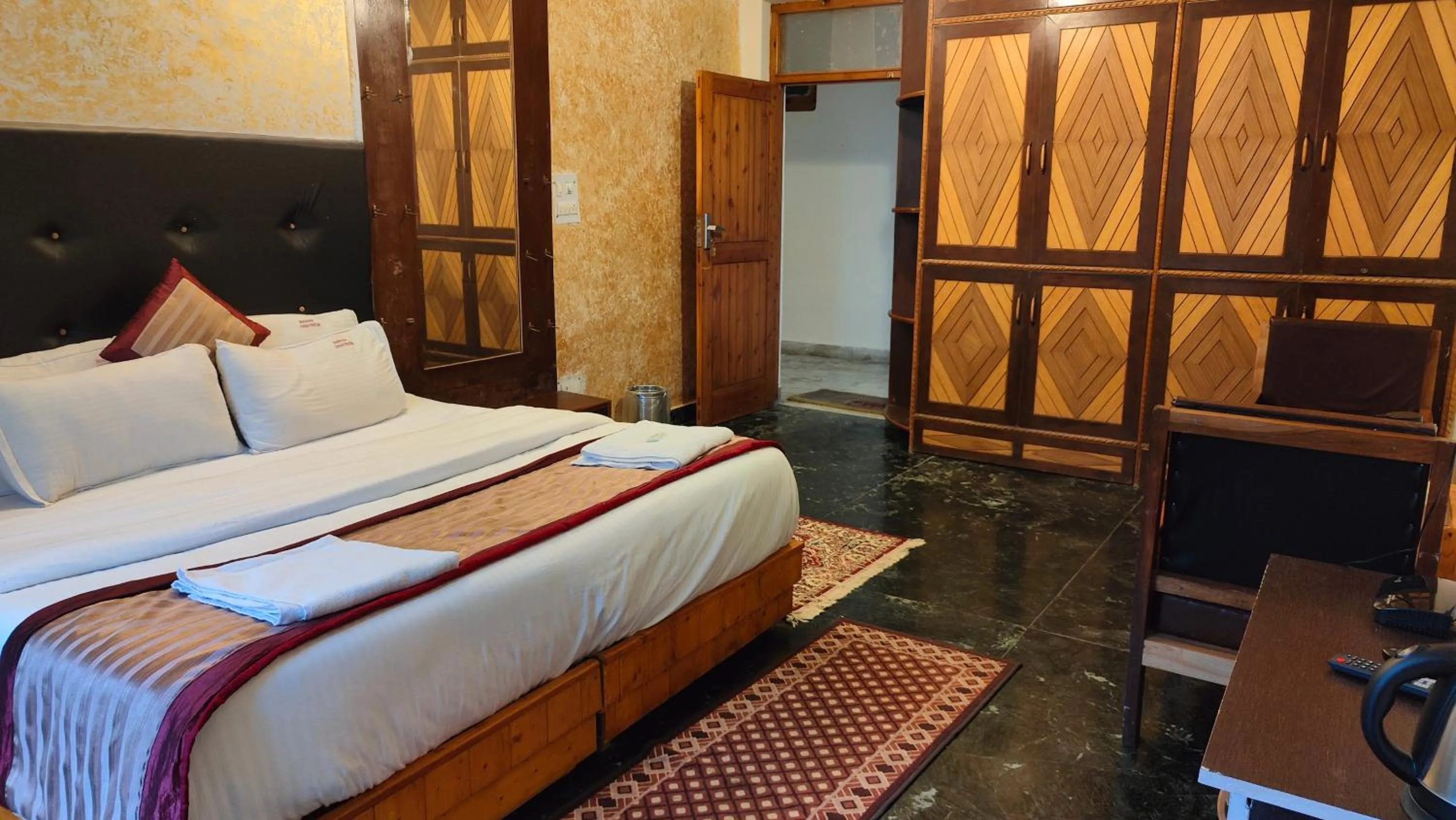 Bedroom, Bed in Countryside Himalayan Resort