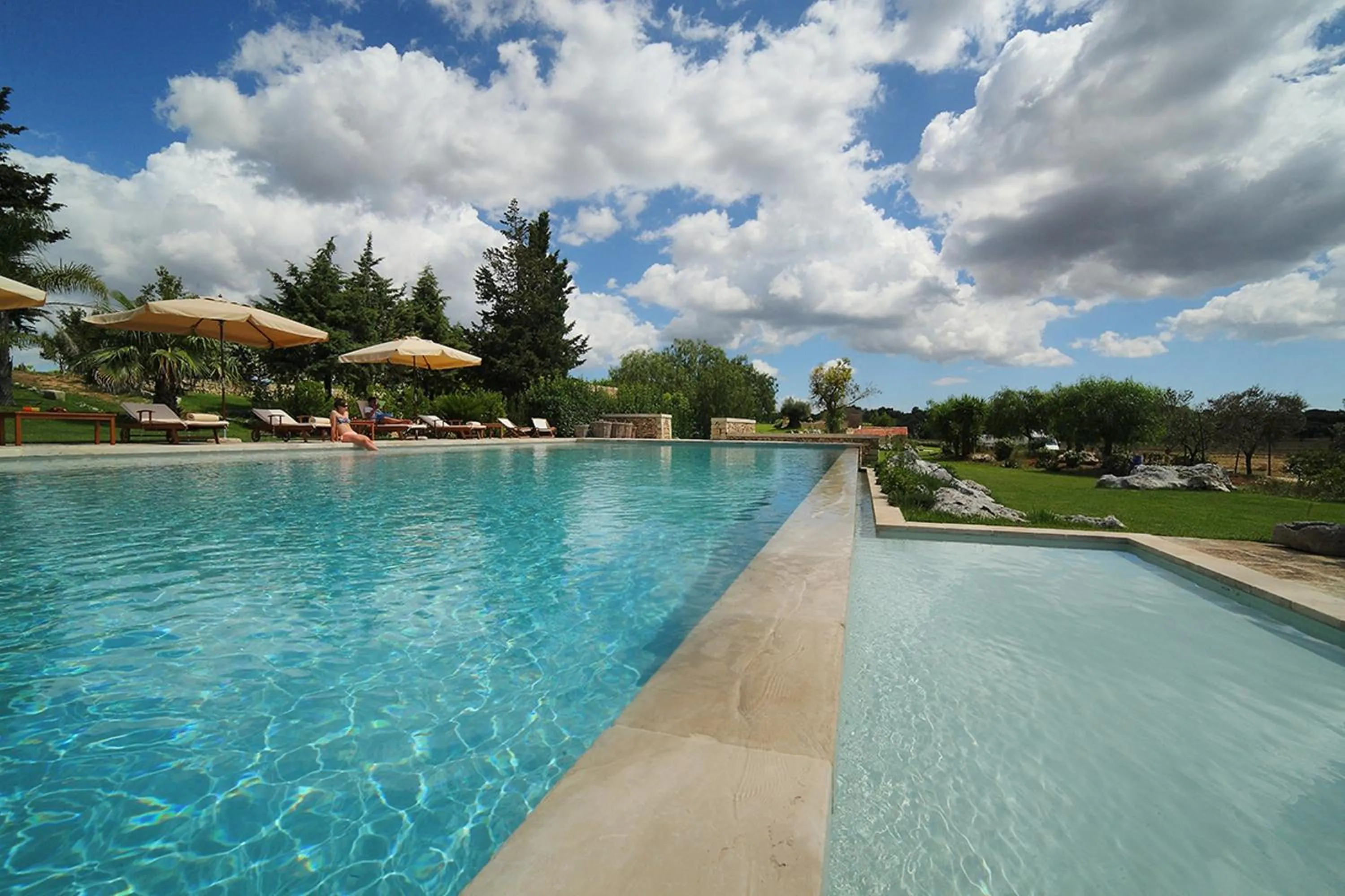 Swimming pool in Naturalis Bio Resort