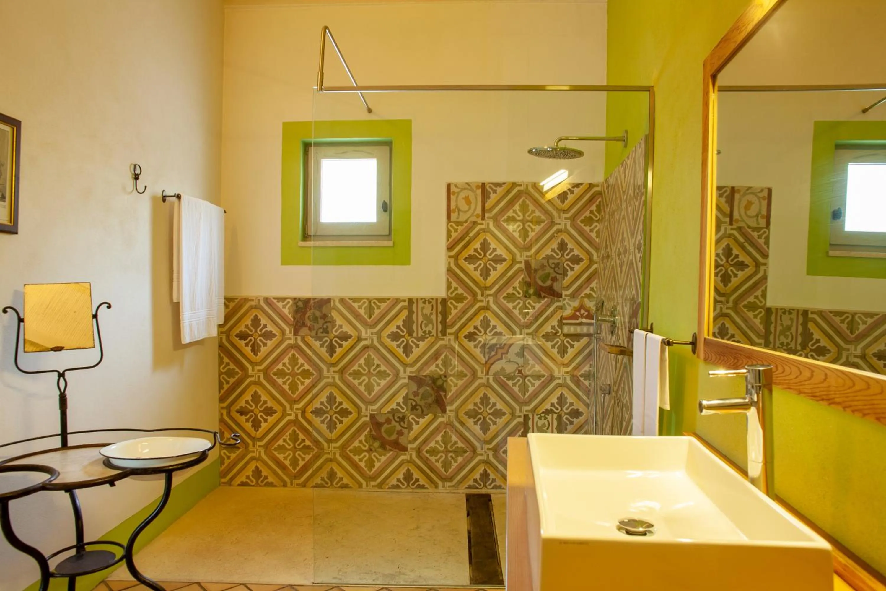 Shower in Naturalis Bio Resort