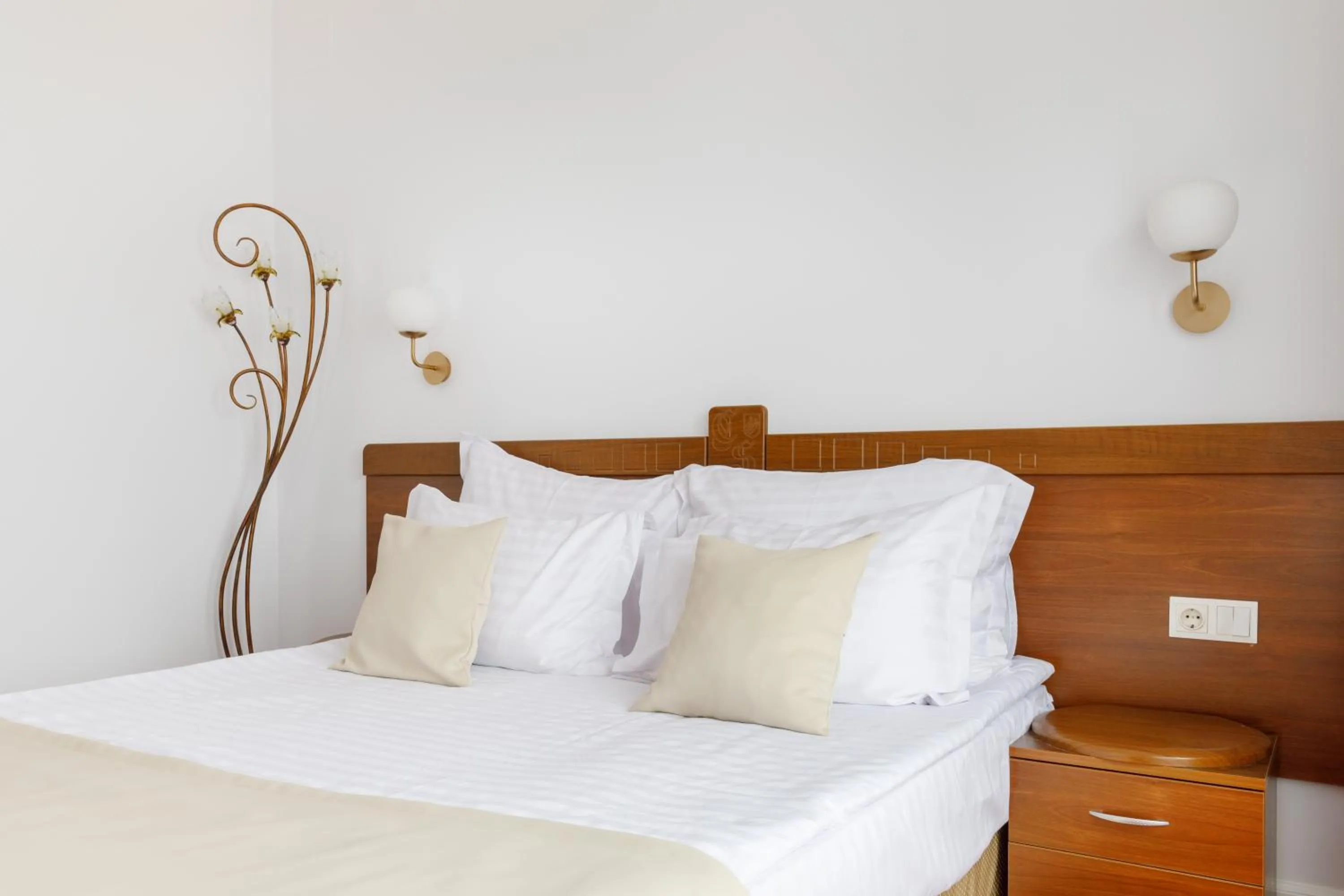 Bed in Manor Ski Hotel