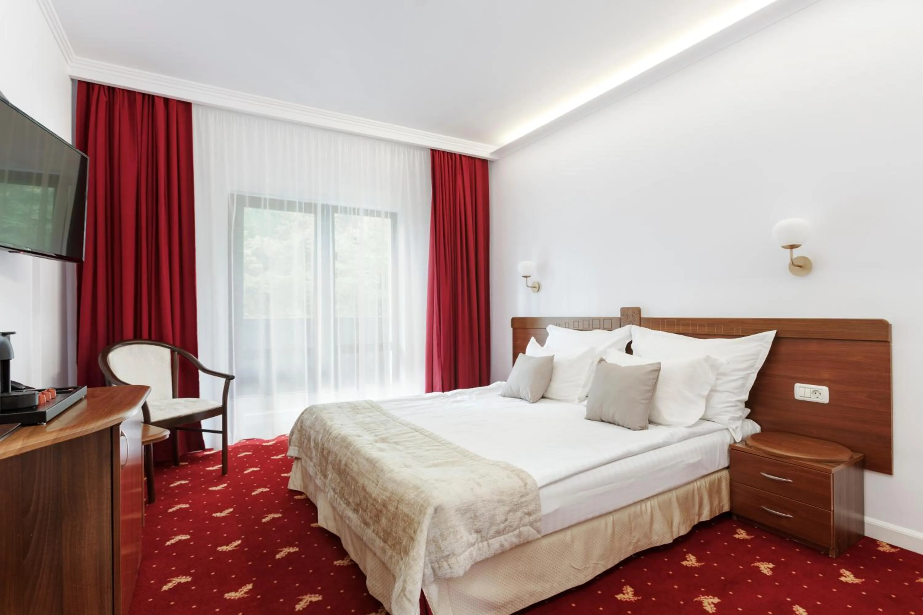 Bed in Manor Ski Hotel