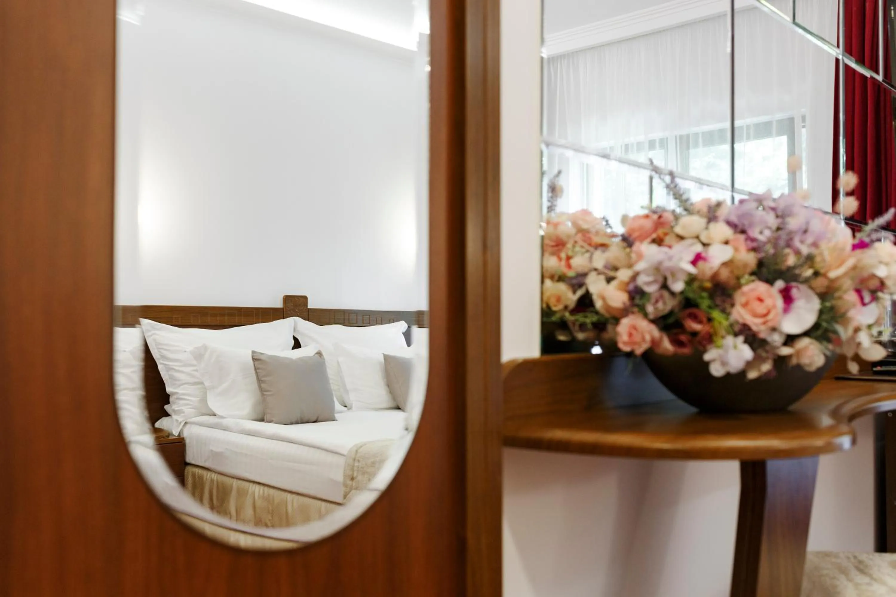 Bed in Manor Ski Hotel