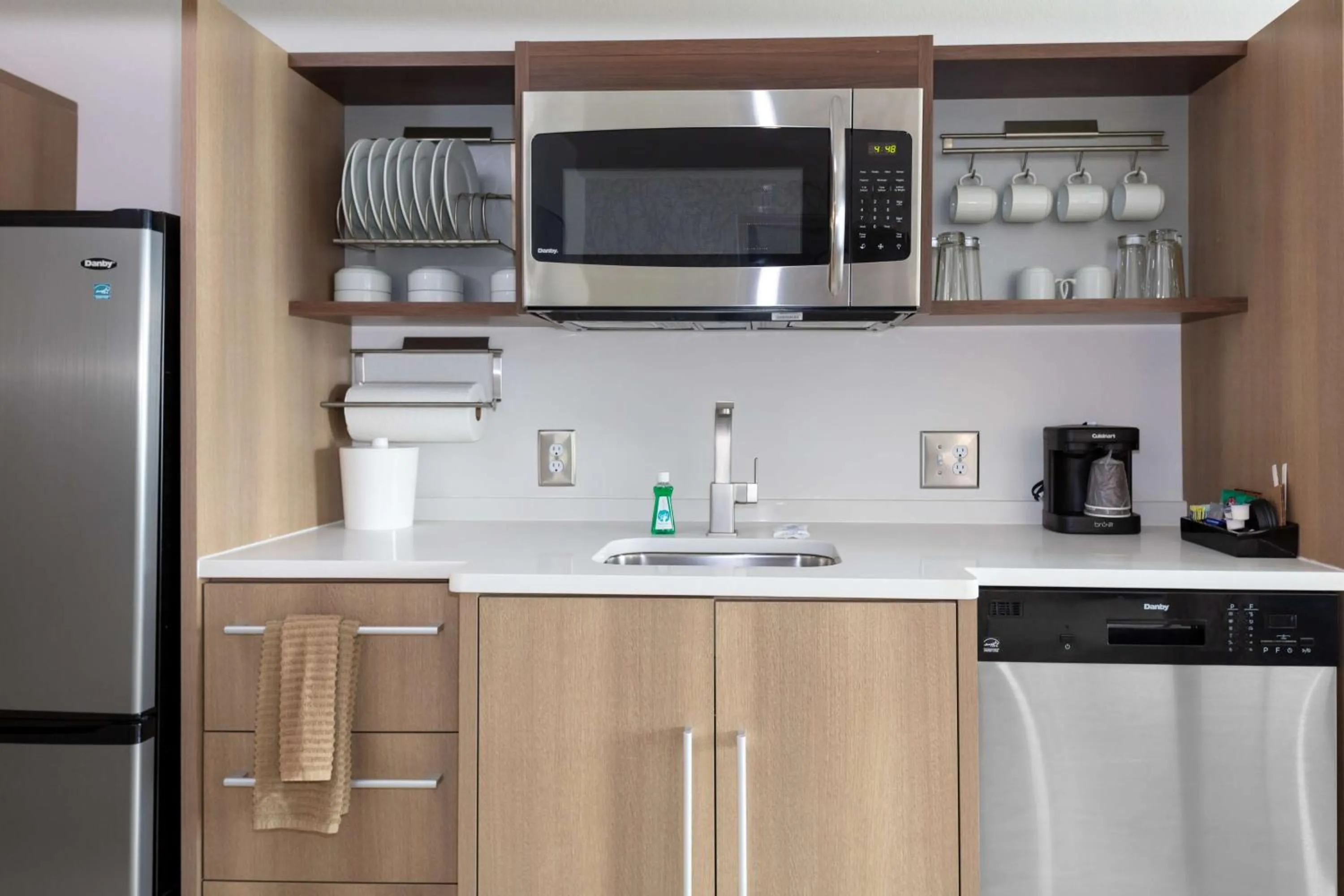 Kitchen or kitchenette in Home2 Suites By Hilton Valdosta, Ga