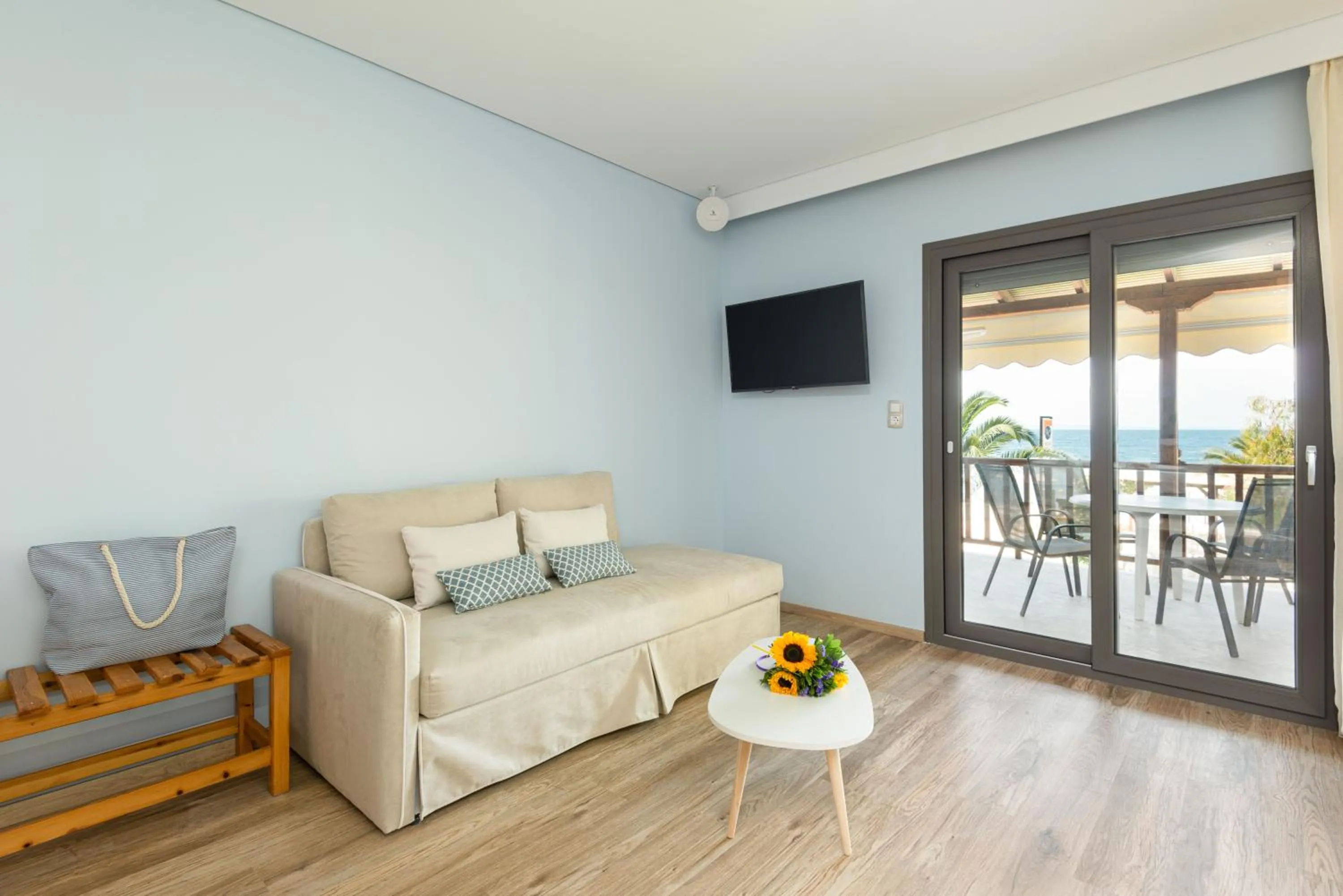 Living room in Regos Resort Hotel