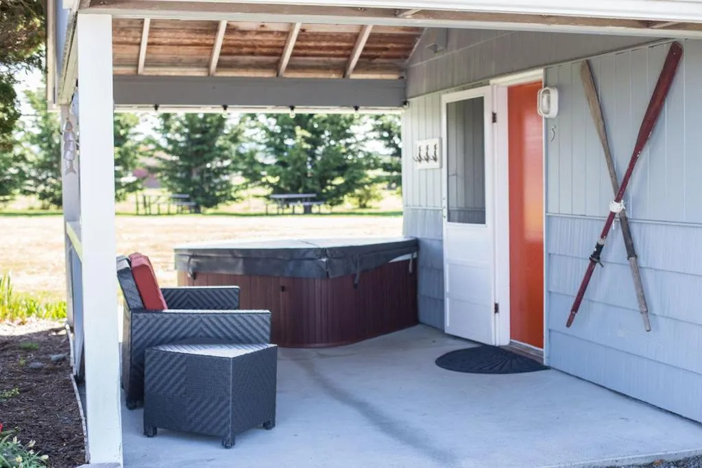 Dungeness Bay Cottages