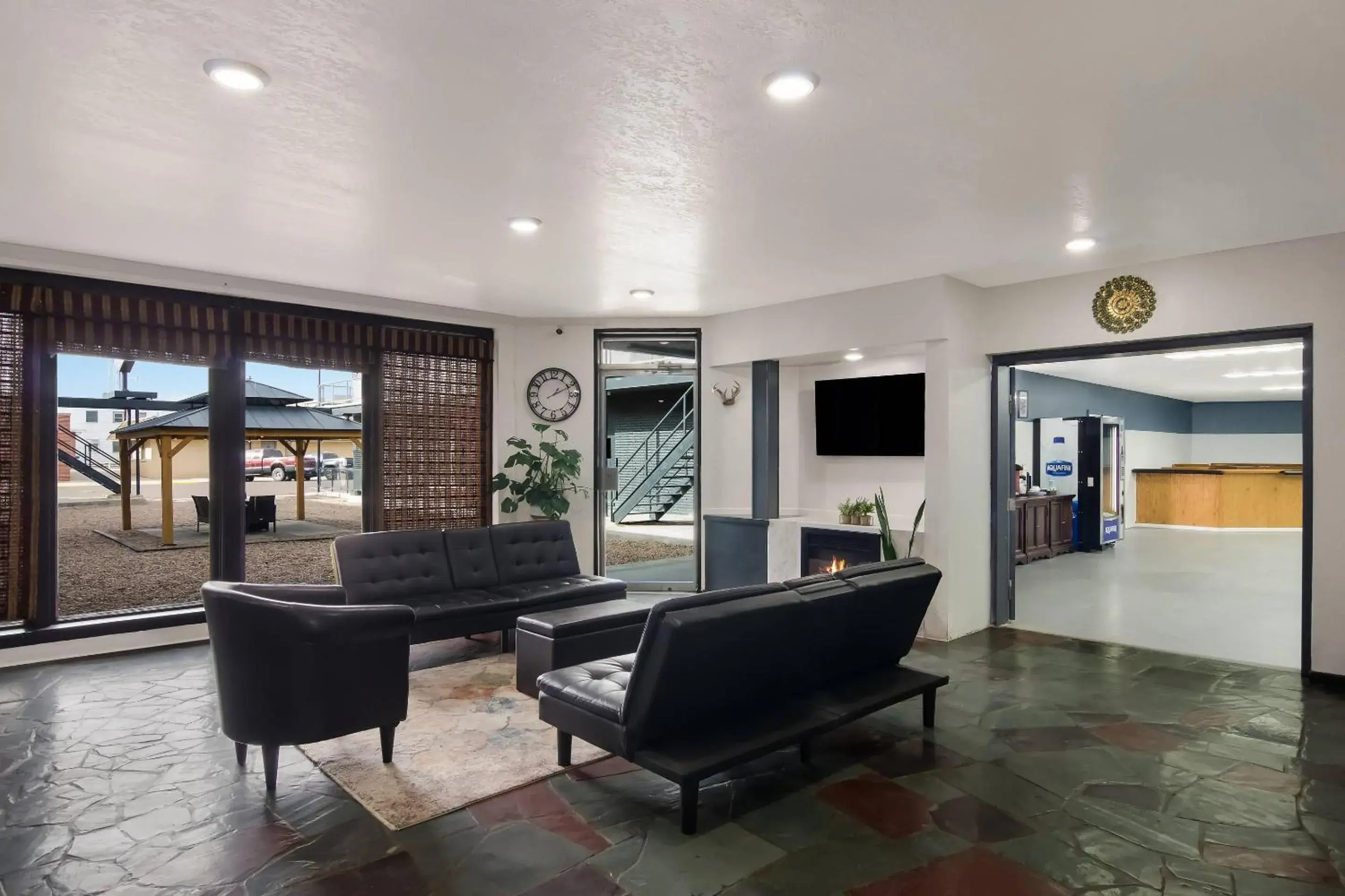 Lobby or reception in Rodeway Inn & Suites Sidney Historic Downtown I-80 Lobby or reception in Rodeway Inn & Suites Sidney Historic Downtown I-80