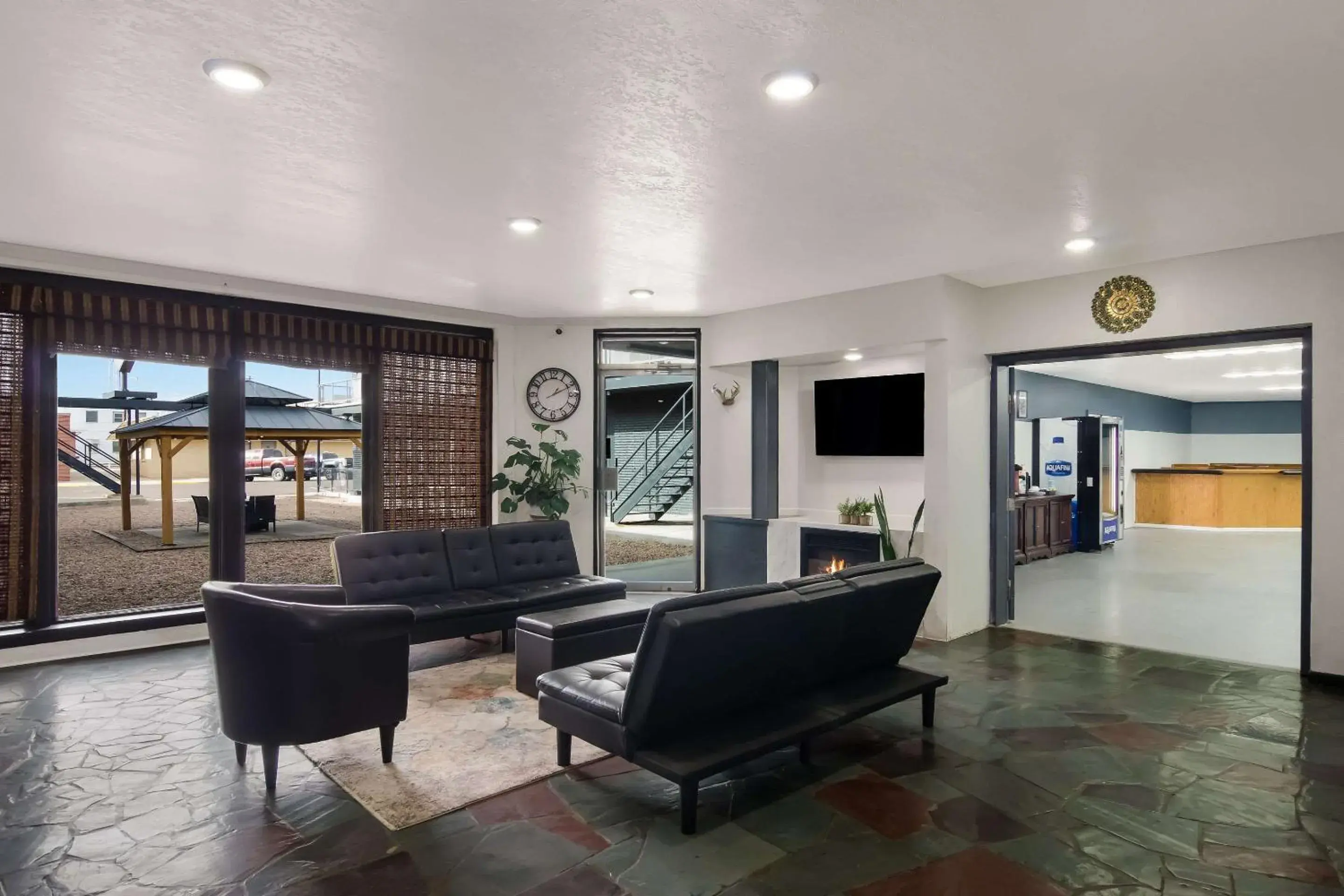 Lobby or reception in Rodeway Inn & Suites Sidney Historic Downtown I-80 Lobby or reception in Rodeway Inn & Suites Sidney Historic Downtown I-80