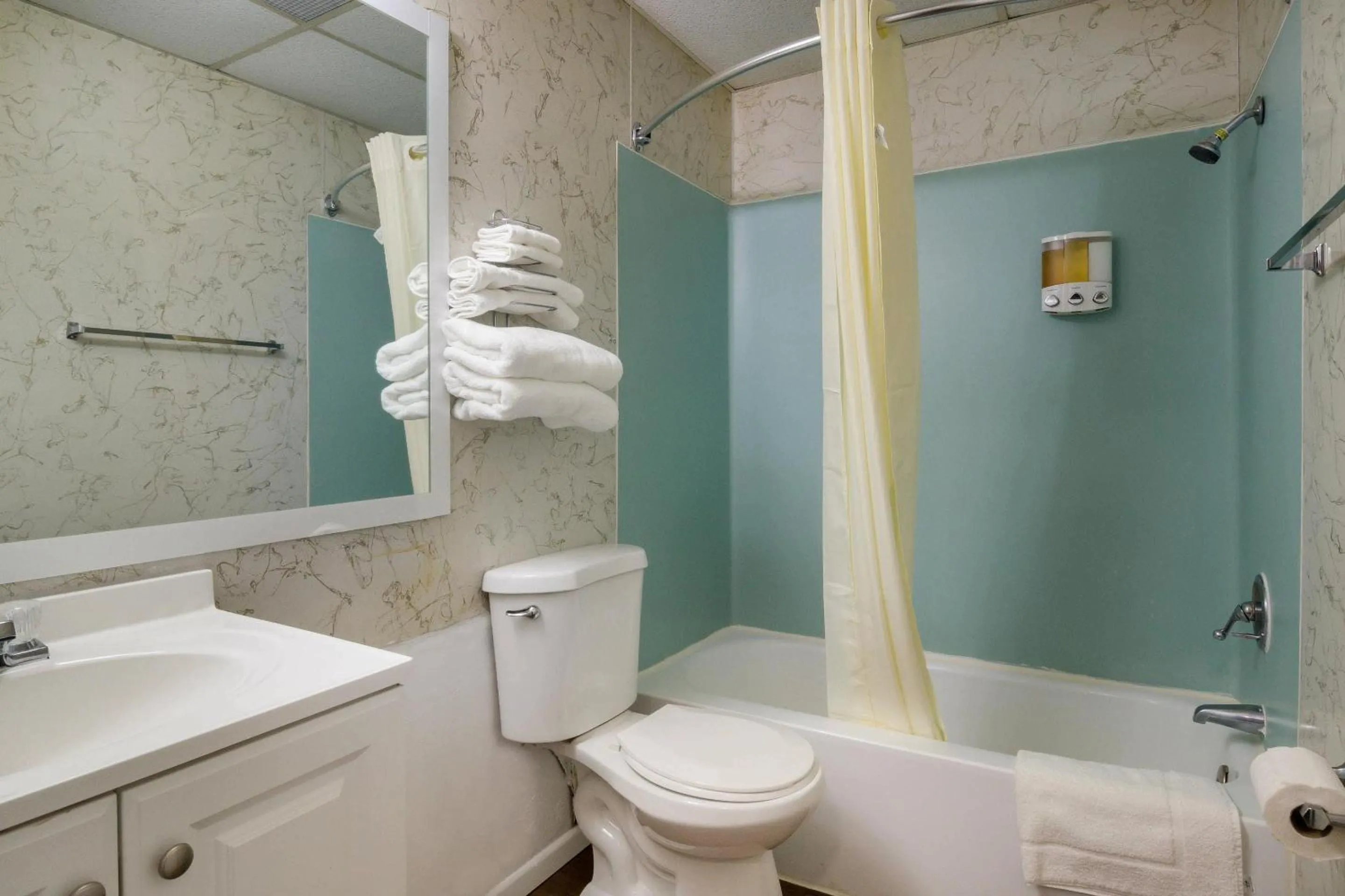 Bedroom in Rodeway Inn & Suites Sidney Historic Downtown I-80