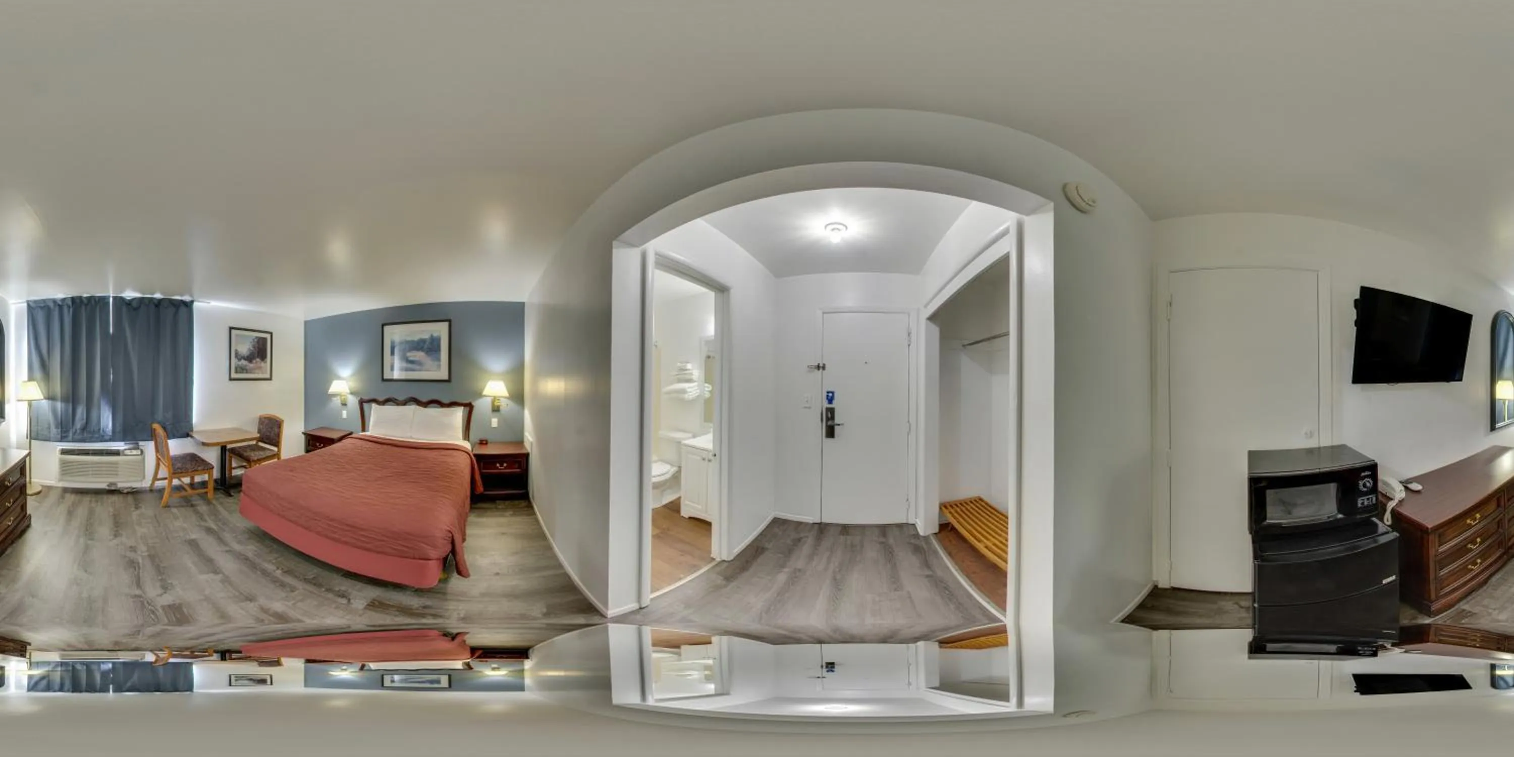 Photo of the whole room, Bed in Rodeway Inn & Suites Sidney Historic Downtown I-80