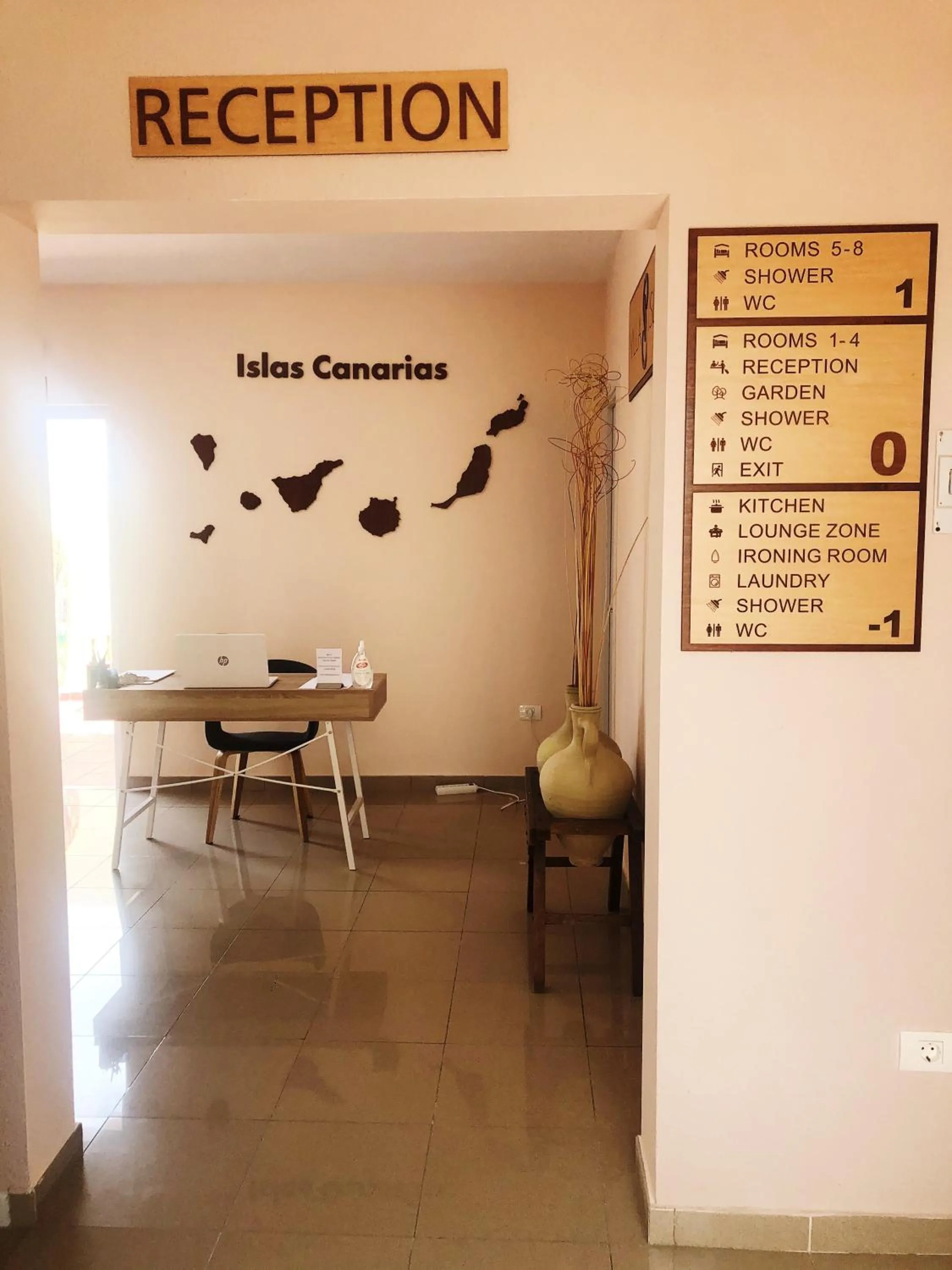 Logo/Certificate/Sign in Villa 8 Islas
