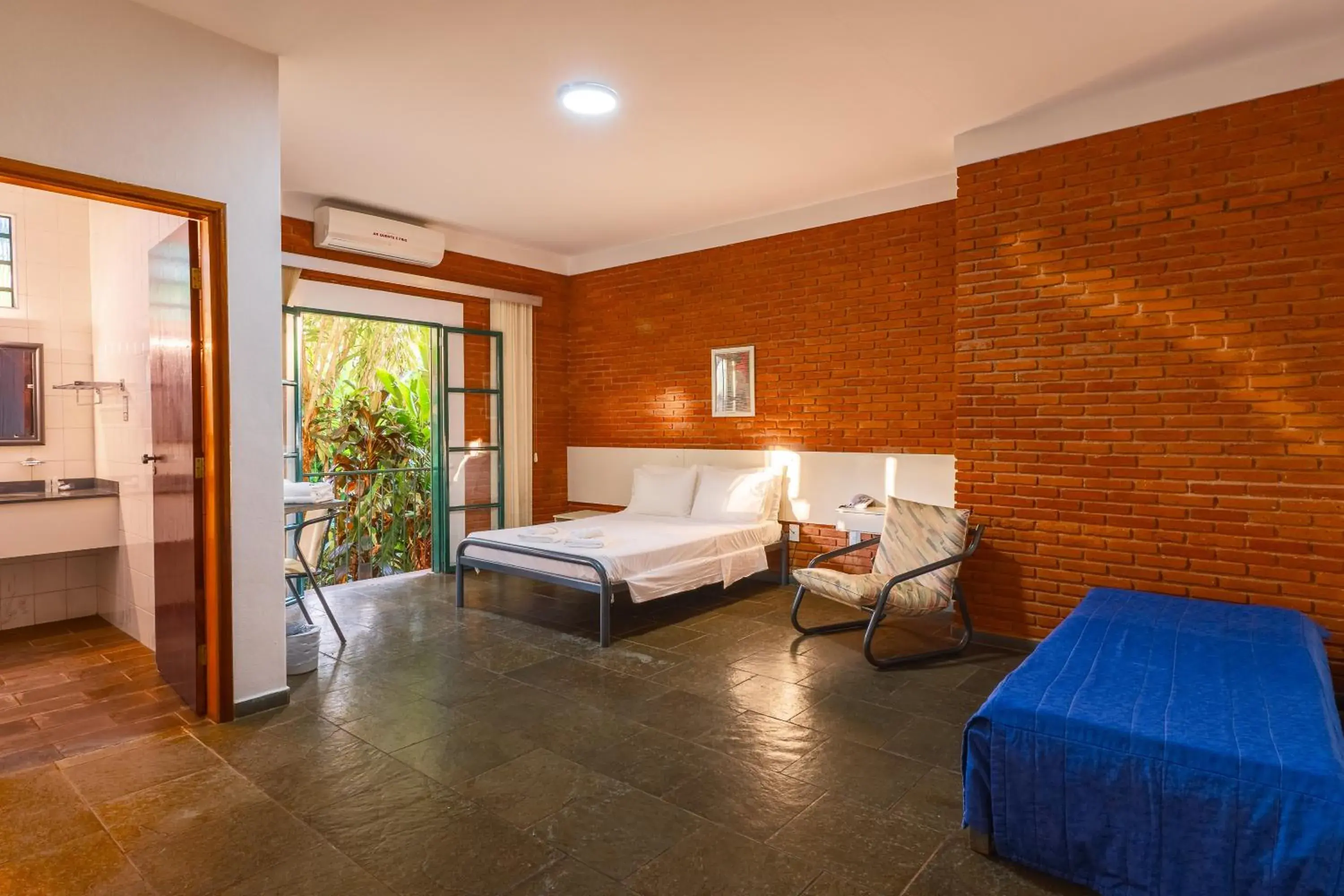 Standard Apartment - single occupancy in Grinbergs Village Hotel Standard Apartment - single occupancy in Grinbergs Village Hotel