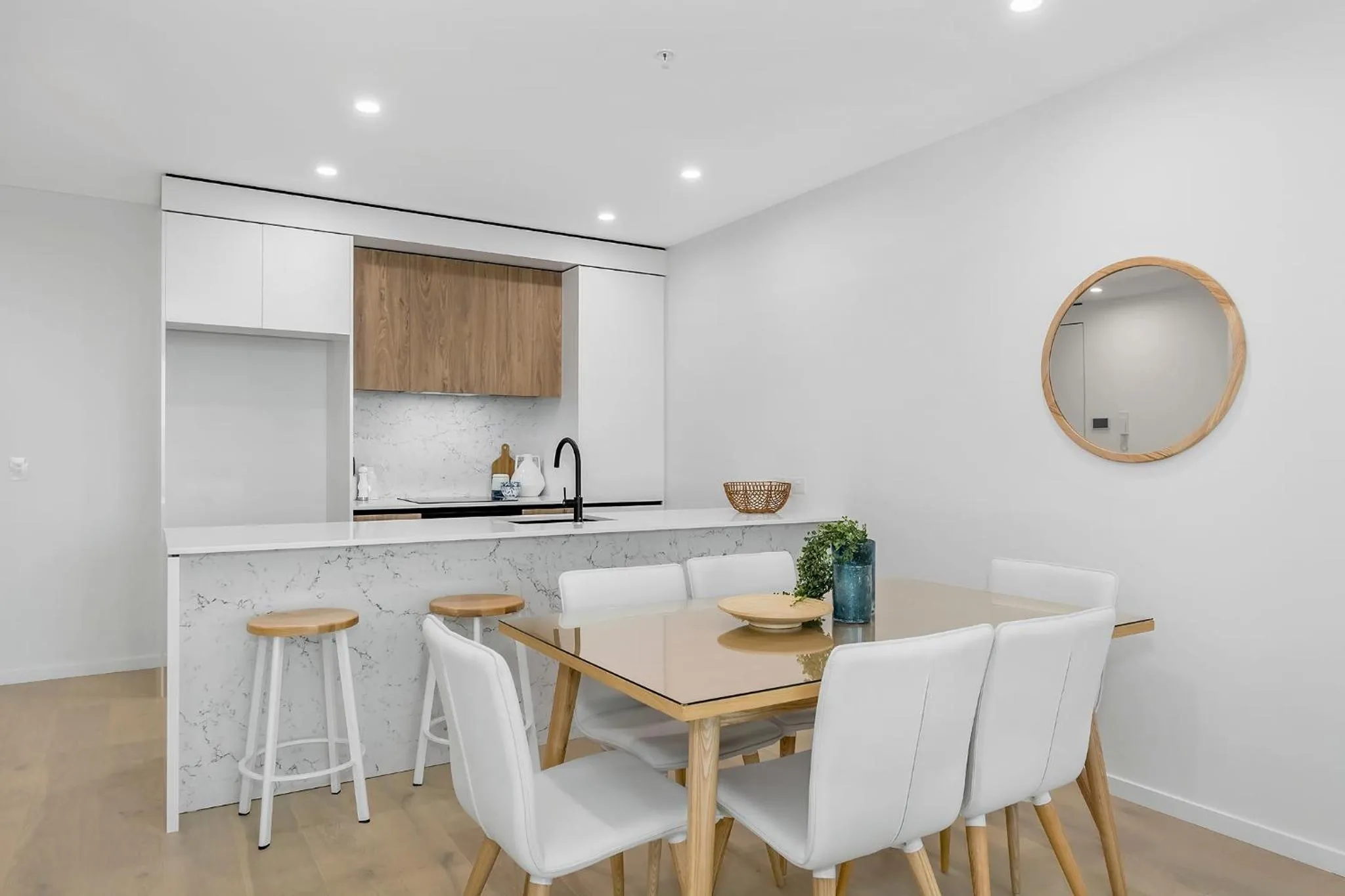 Kitchen or kitchenette in Koko Broadbeach - Official