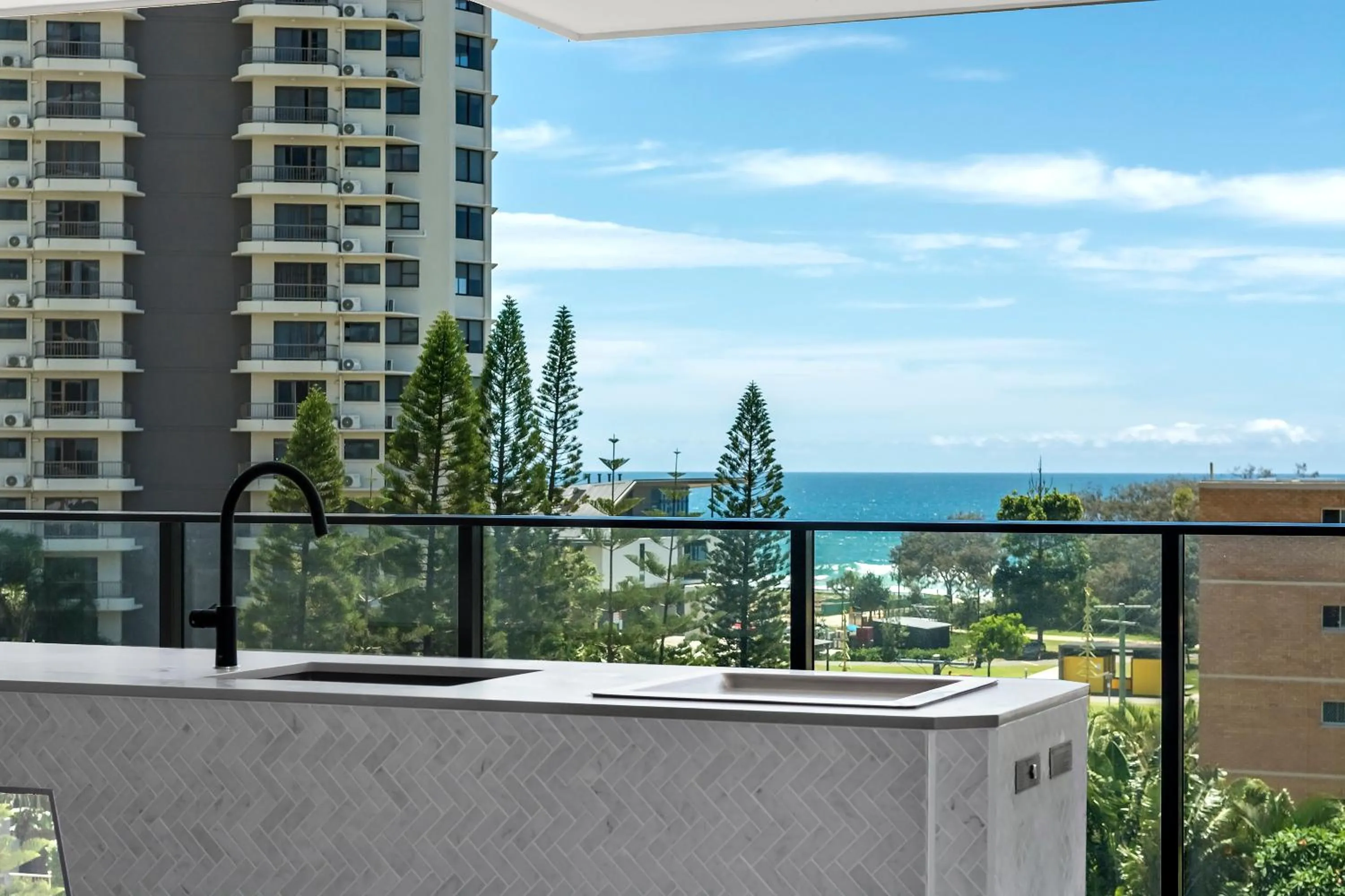 BBQ facilities in Koko Broadbeach - Official
