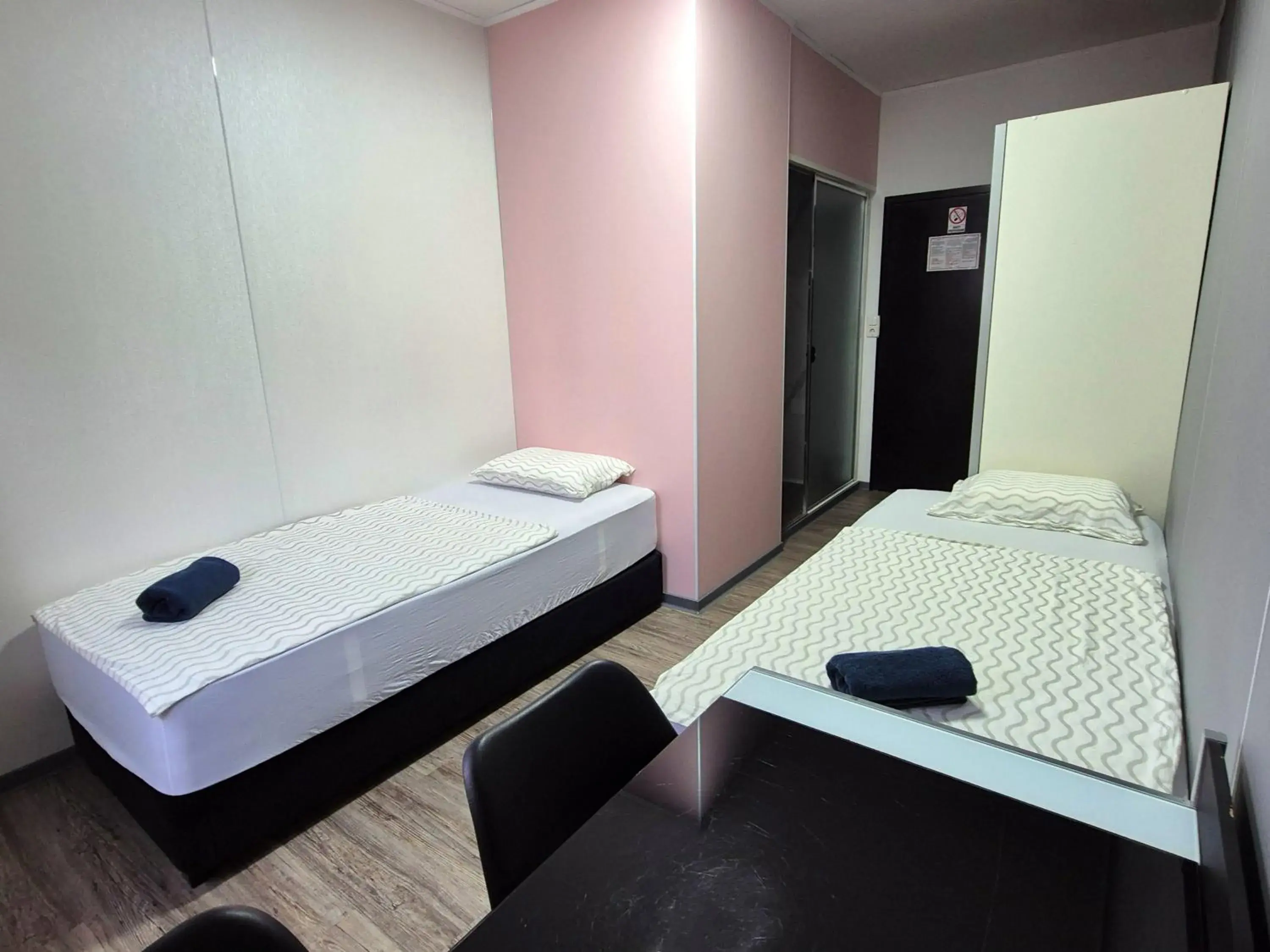 Twin Room with Private Bathroom in Hostel M Twin Room with Private Bathroom in Hostel M