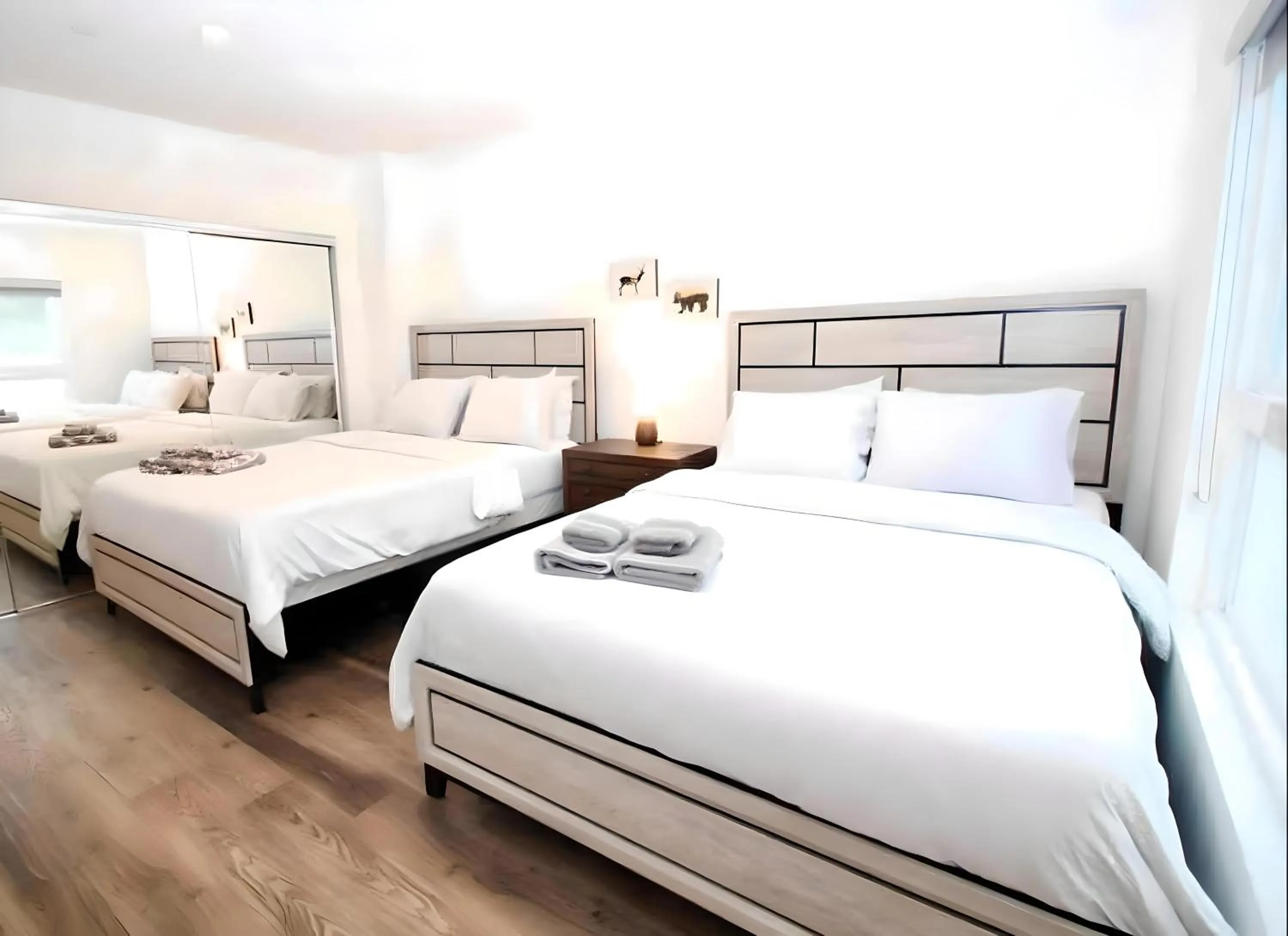 Bedroom, Bed in Los Angeles Premium City Suites with Free Parking